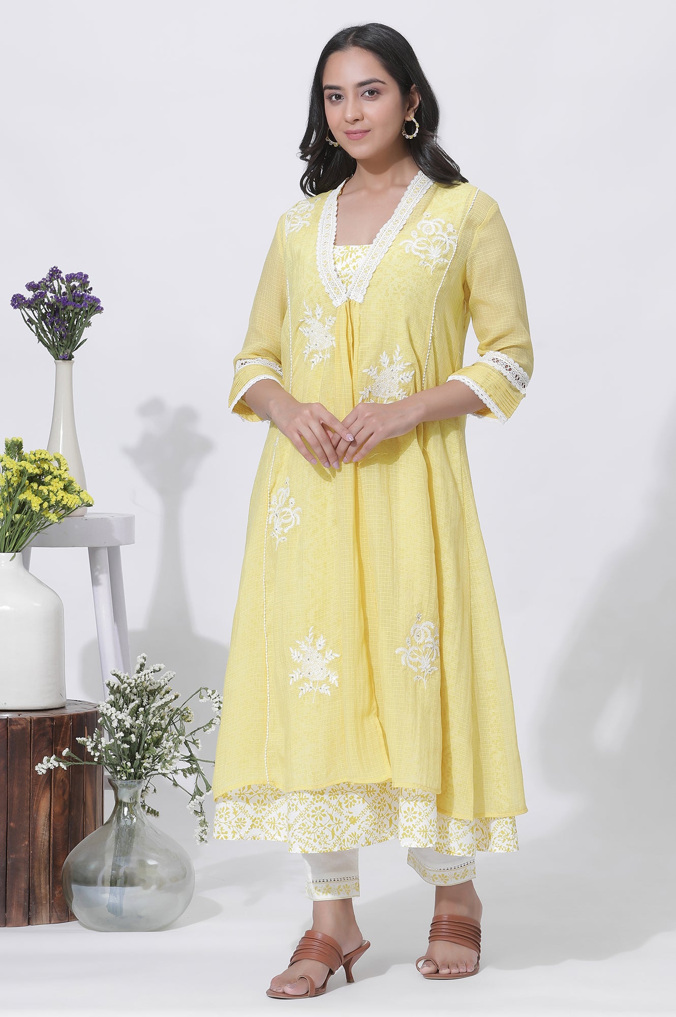 Yellow Kota Embroidered Gilet, Printed Kurta And Pants Set