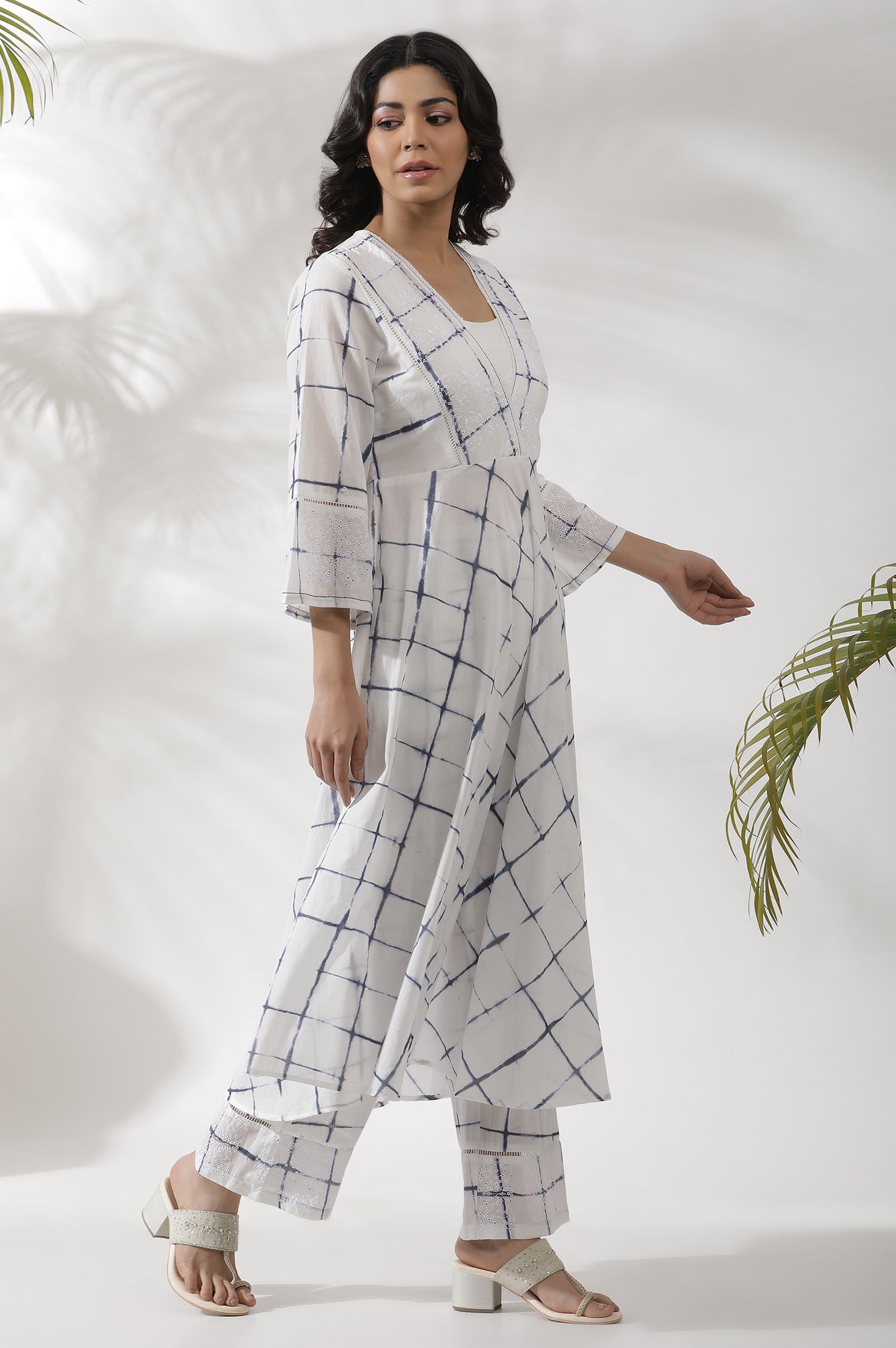 White Tie Dye Flared Kurta And Pants Set