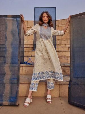 White Schiffli Kurta With Floral Printed Border And Pants Set - wforwoman