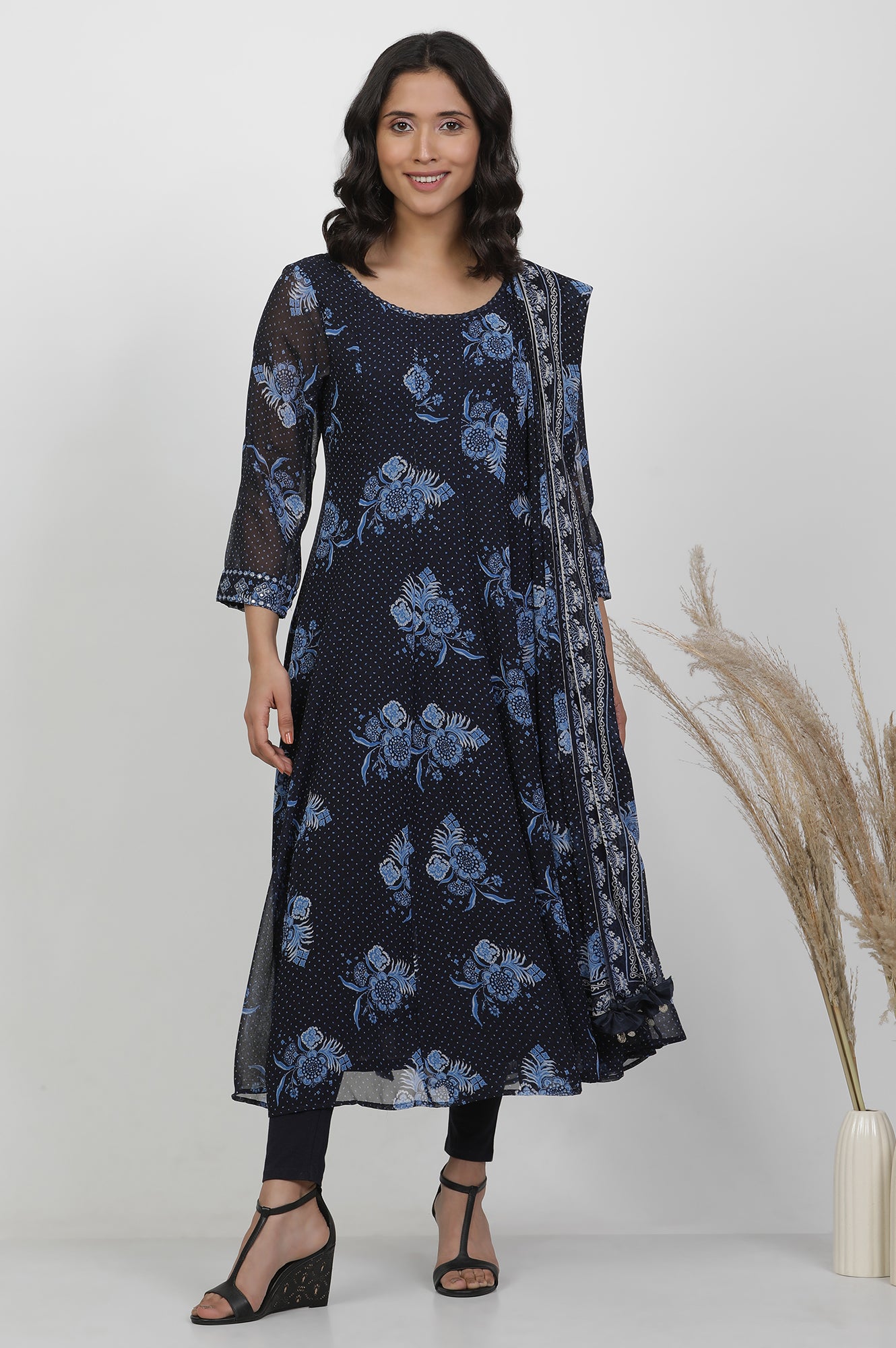 Blue Floral Printed Flared Georgette Kurta, Tights And Dupatta Set