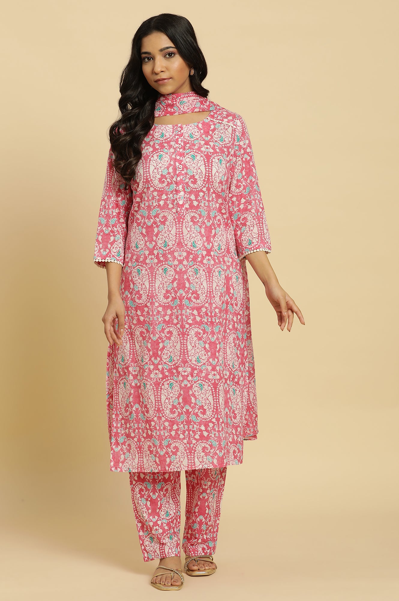 Pink Paisely Printed Coordinated Kurta, Pants And Dupatta Set