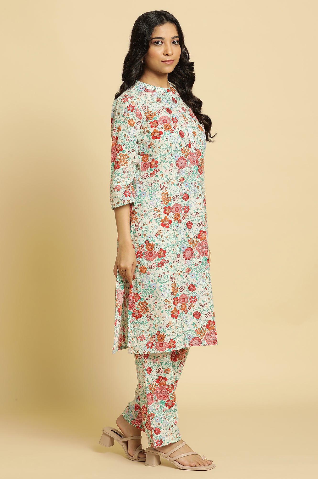 White Floral Printed Coordinated Kurta, Pants And Dupatta Set