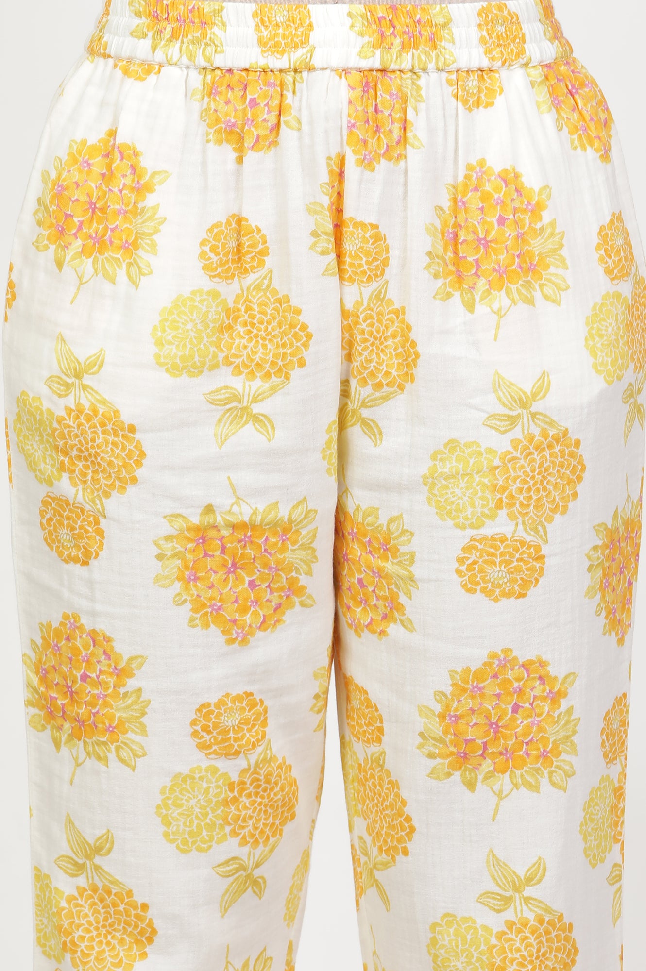 White And Yellow Bold Floral Printed Kurta And Pants Co-Ord Set