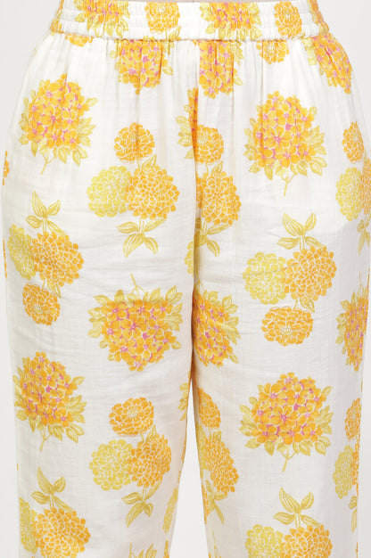 White And Yellow Bold Floral Printed Kurta And Pants Co-Ord Set