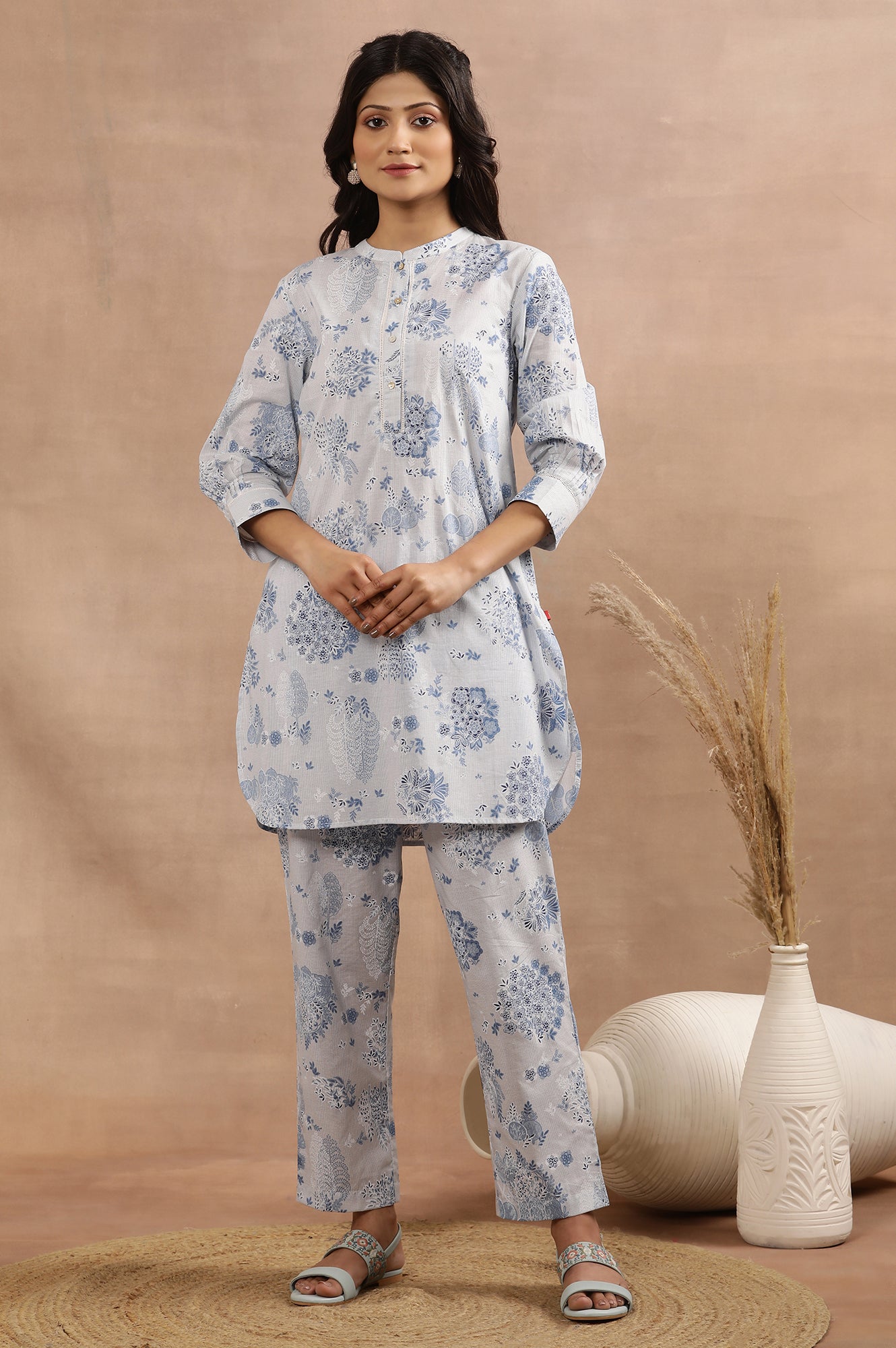 Light Blue Printed Short Kurta And Pants Co-Ord Set