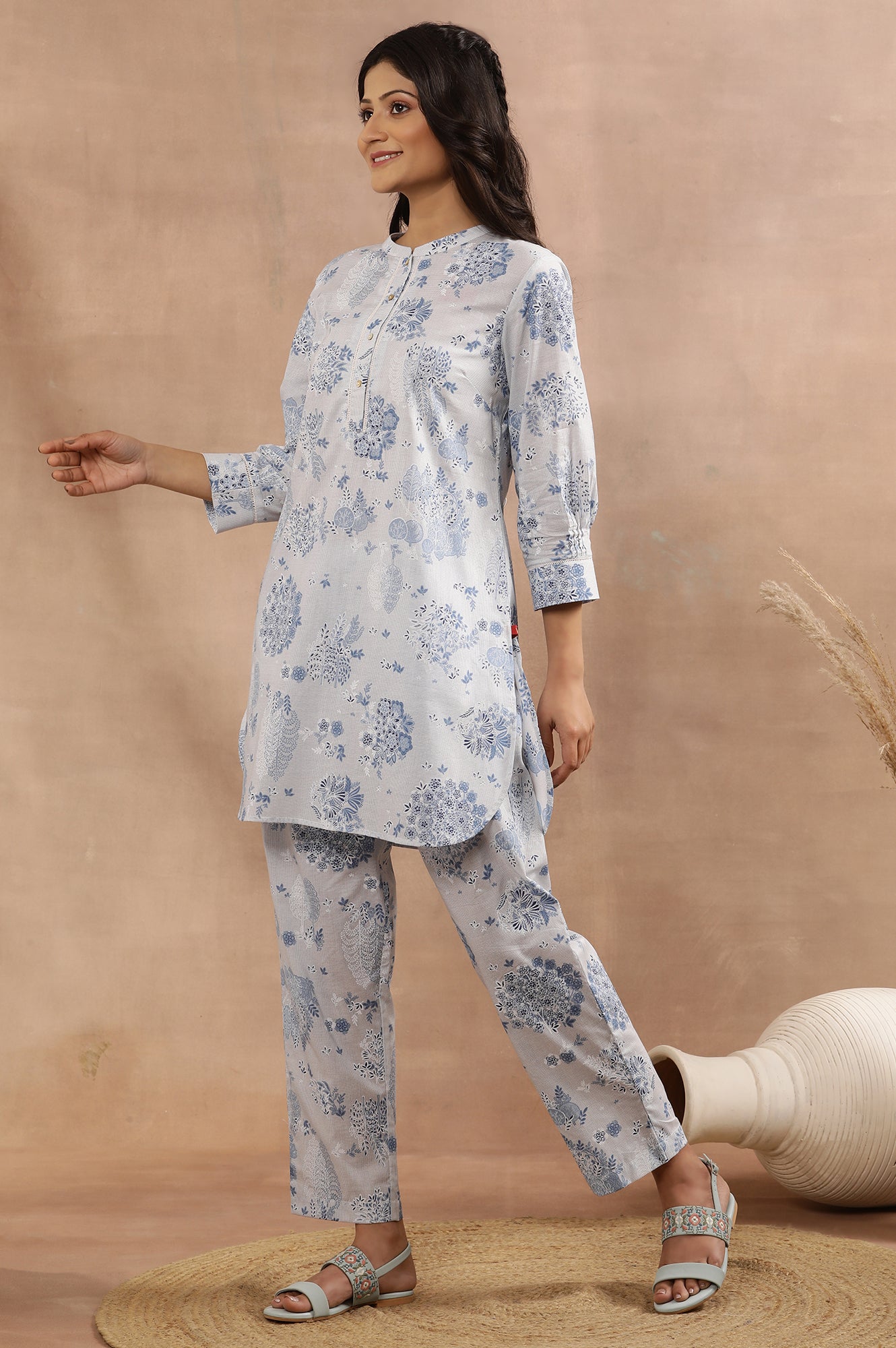 Light Blue Printed Short Kurta And Pants Co-Ord Set