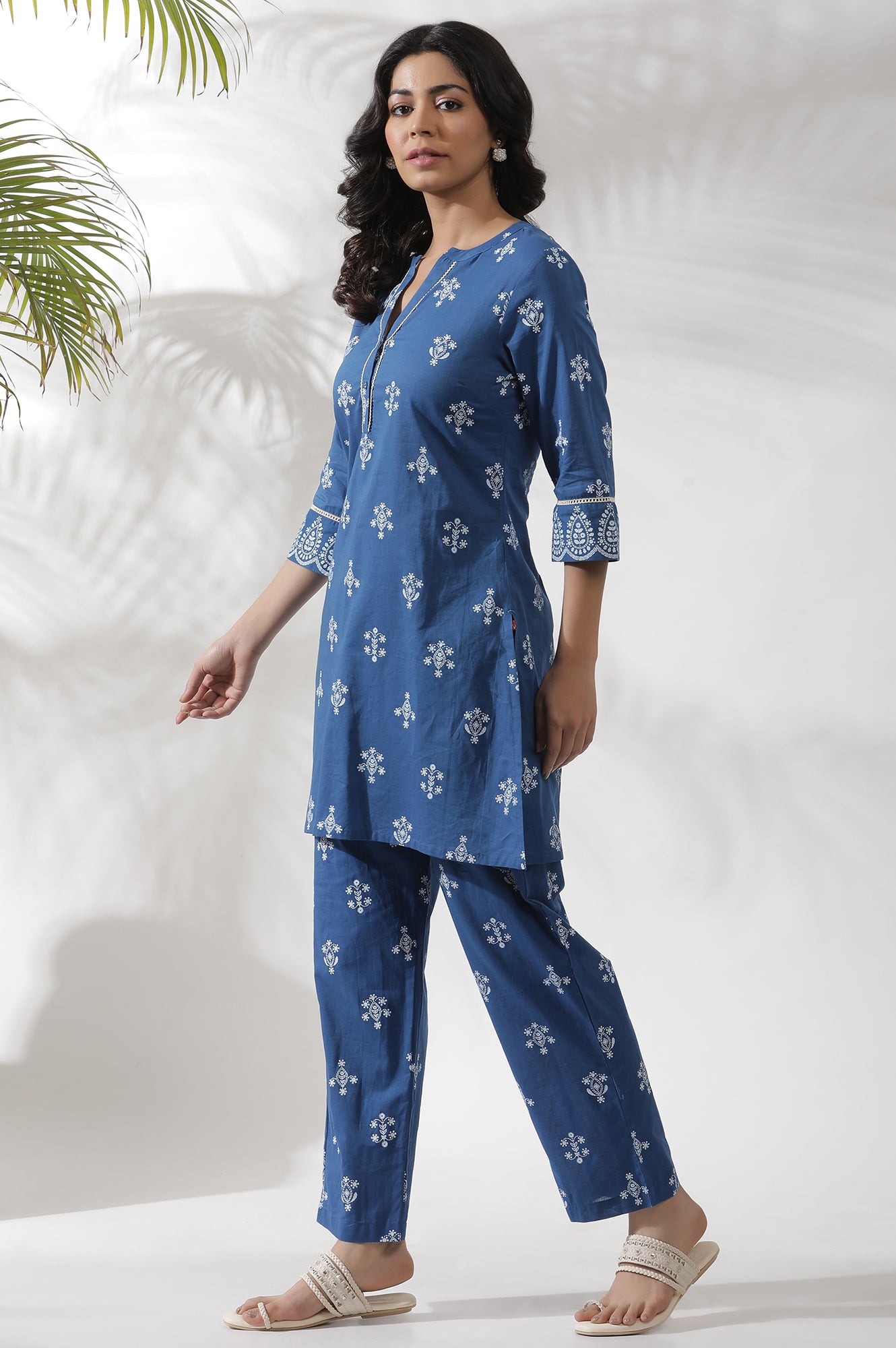 Blue Printed Cotton Kurta And Pants Co-Ord Set