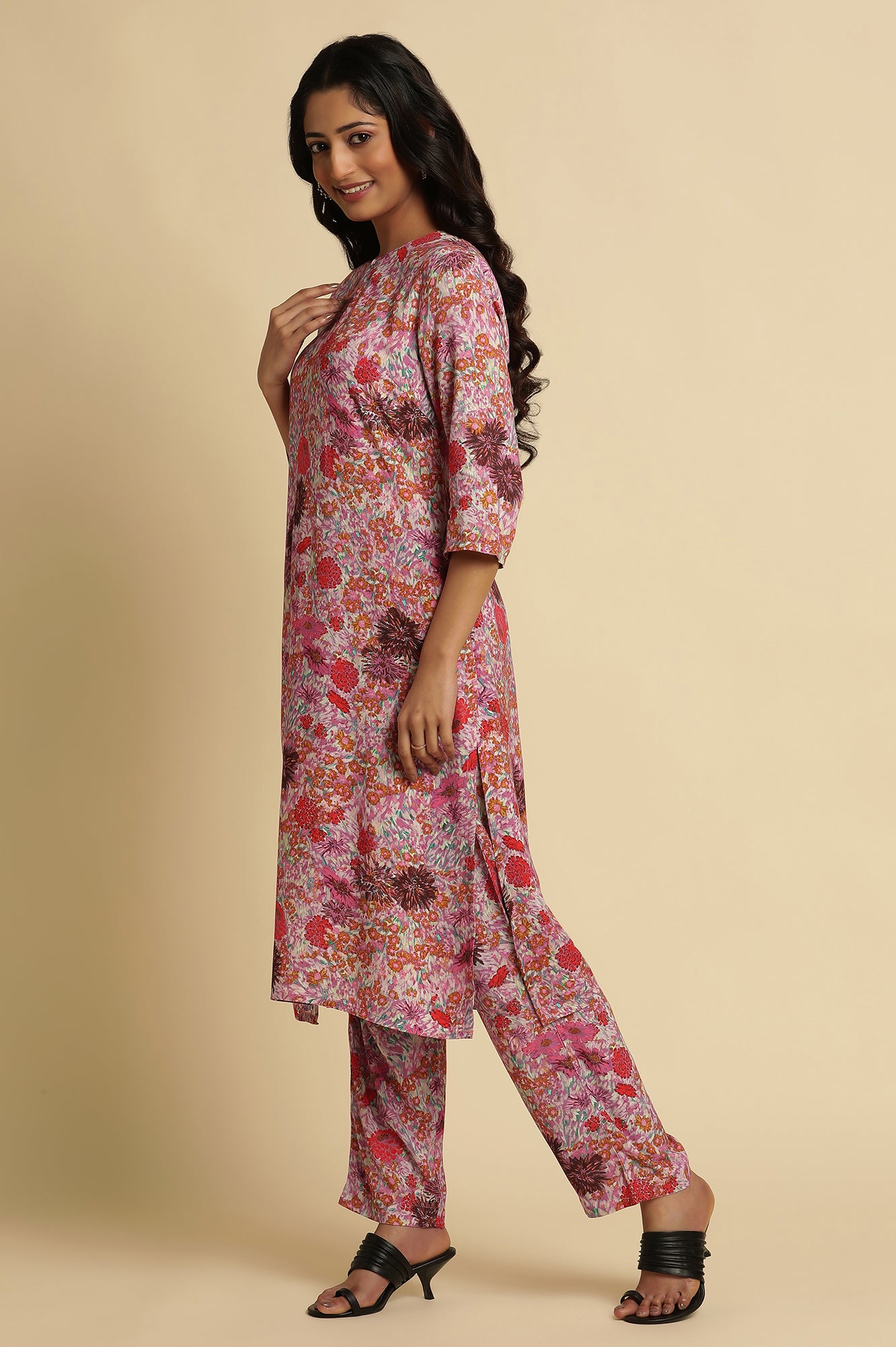 Pink Floral Printed Rayon Kurta, Pants And Dupatta Set