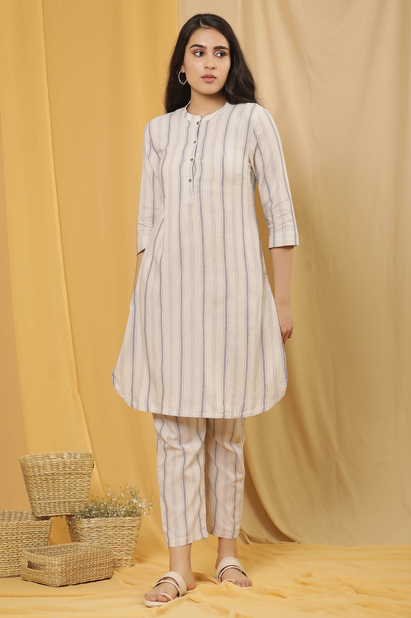 White Yarn Dyed Straight Kurta And Pants Set