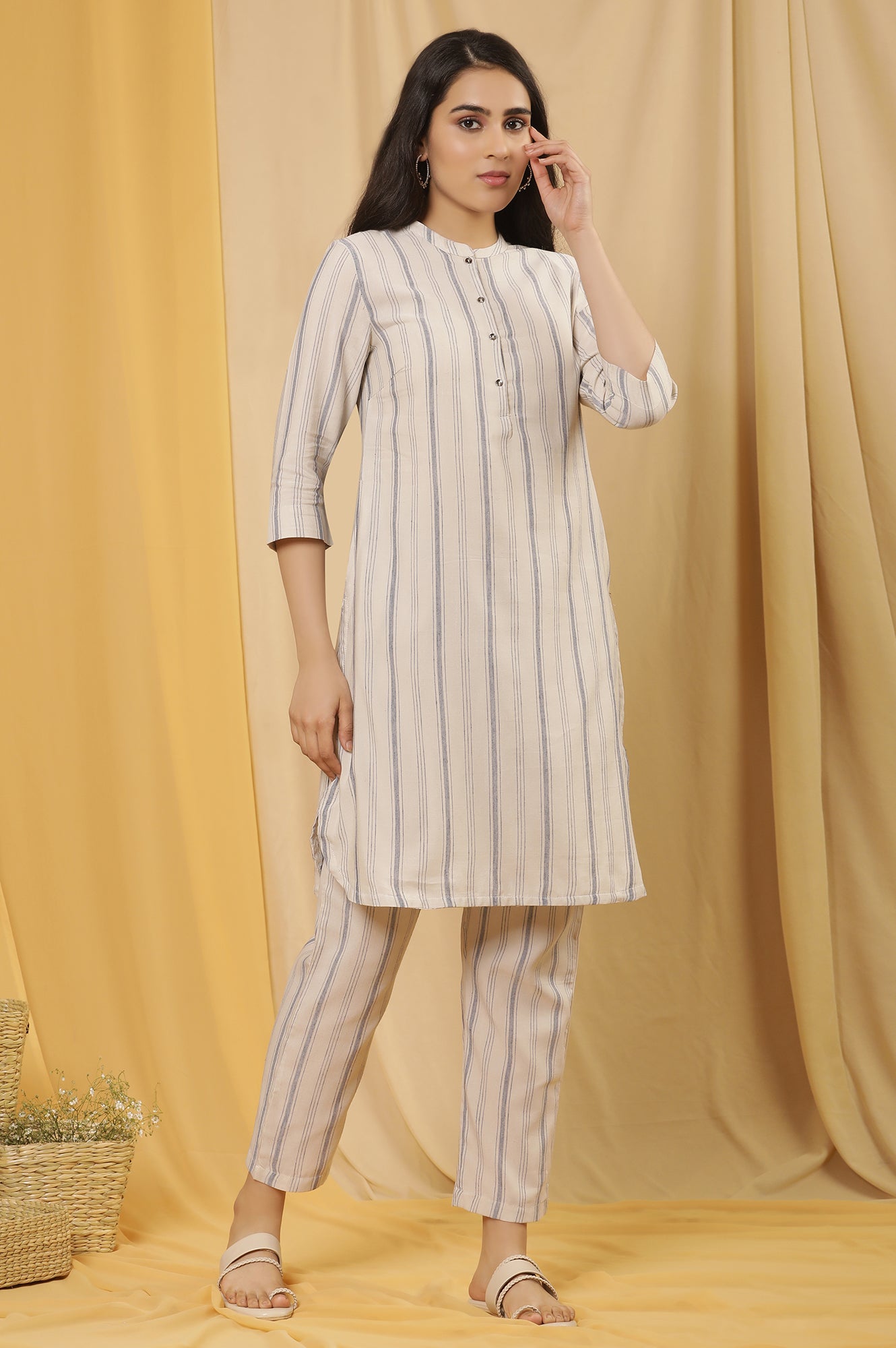 White Yarn Dyed Straight Kurta And Pants Set