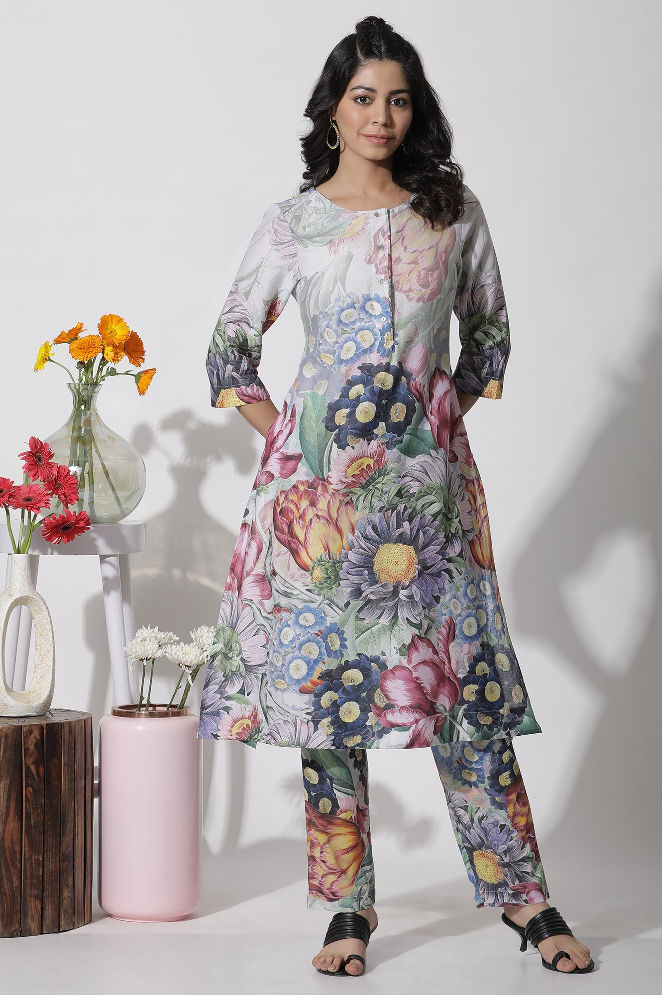 Multi-Coloured Floral Printed Short Kurta And Pants Set