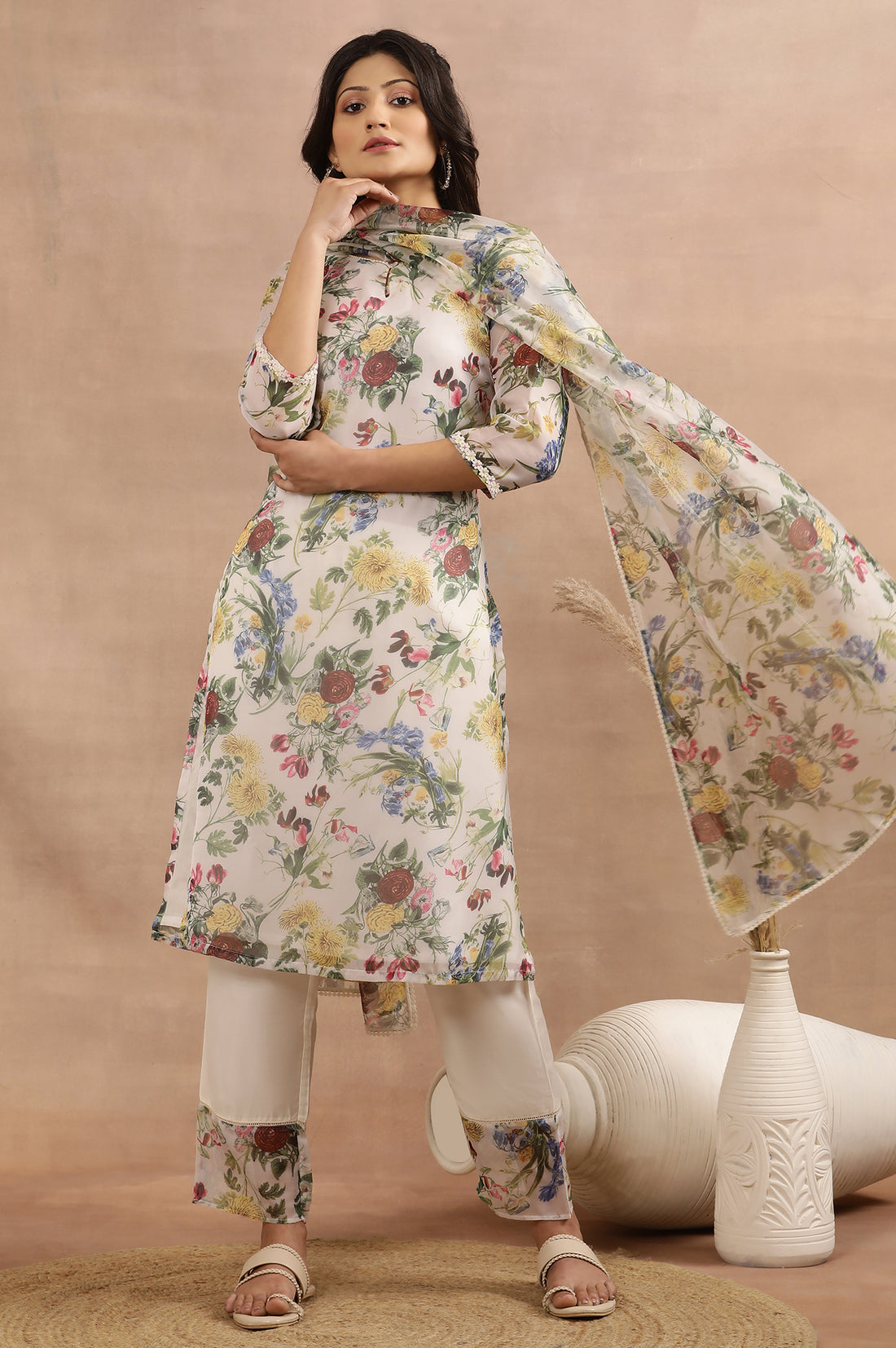 Top 10 Office Wear for Women Kurti Set: You Can Buy Under ₹5000 5 24FEWS11262 123713 1