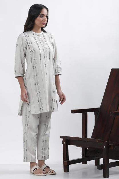 Light Grey Yarn Dyed Tunic And Pants Set