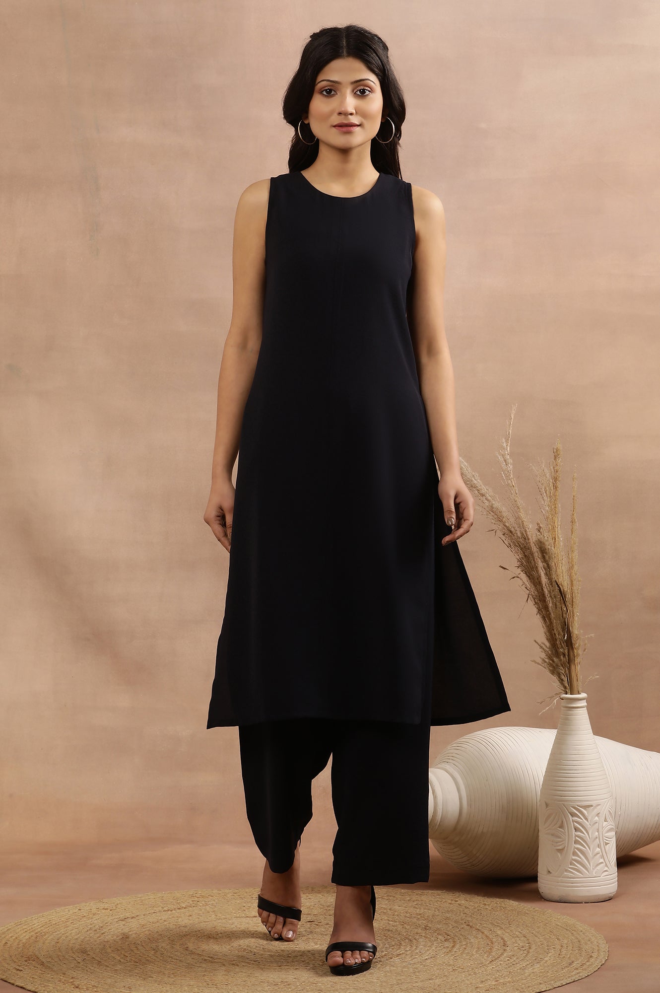 Navy Blue Straight Kurta And Pants Co-Ord Set