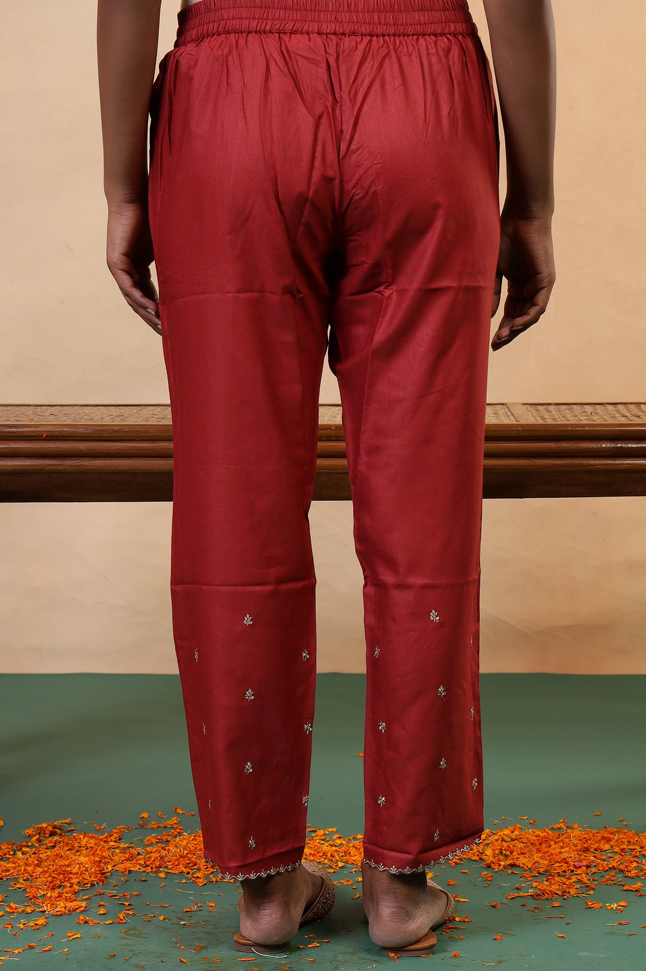 Folksong Chilli Pepper Viscose Blend Straight-Fit Ethnic Motif Pyjamas