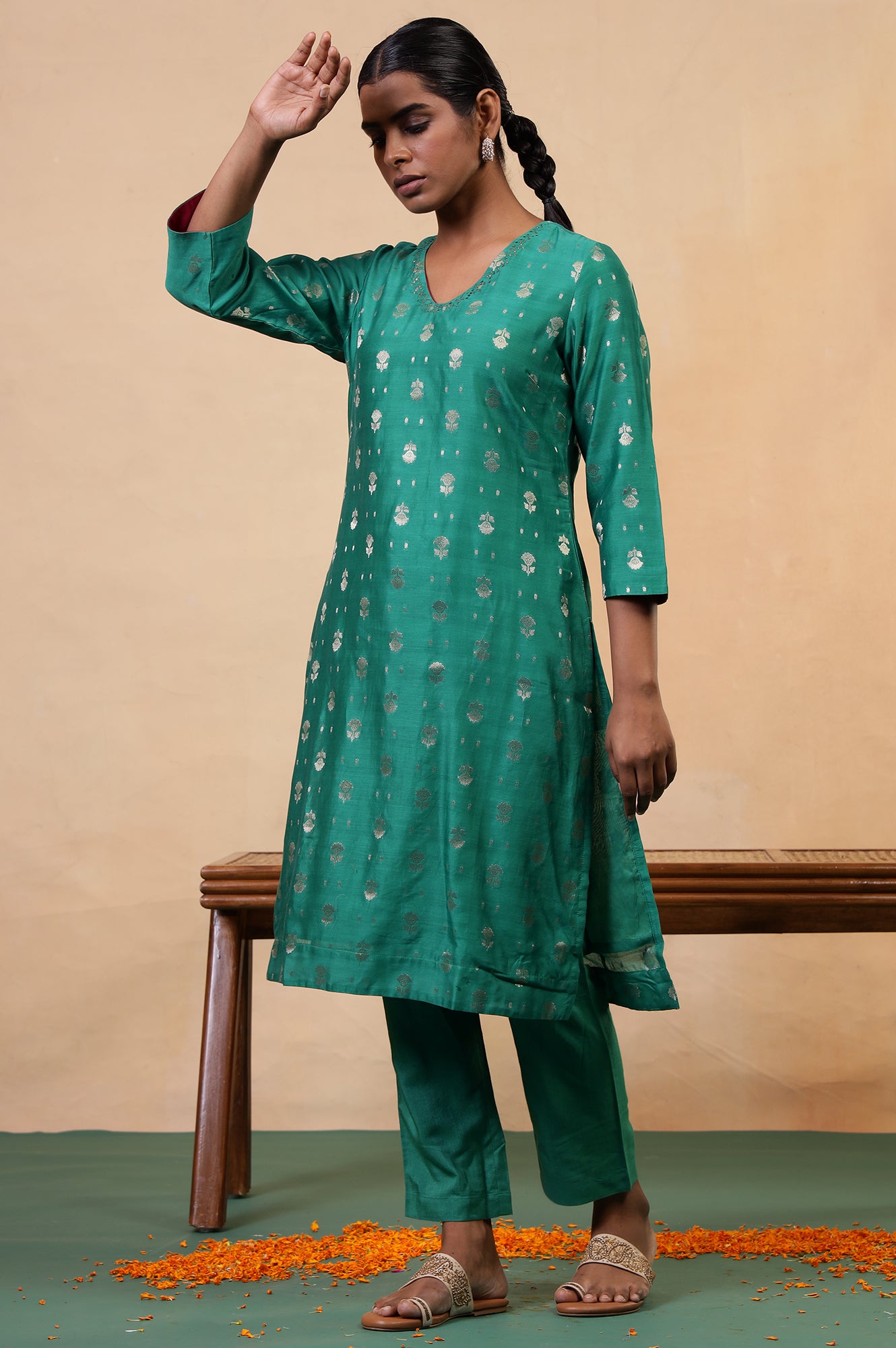 Folksong Emerald Green Ethnic Motif Mukaish Cotton Silk Kurta and Pyjama Set