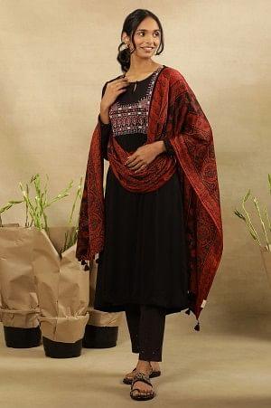 Black Embroidered Rayon Crepe Kurta - wforwoman