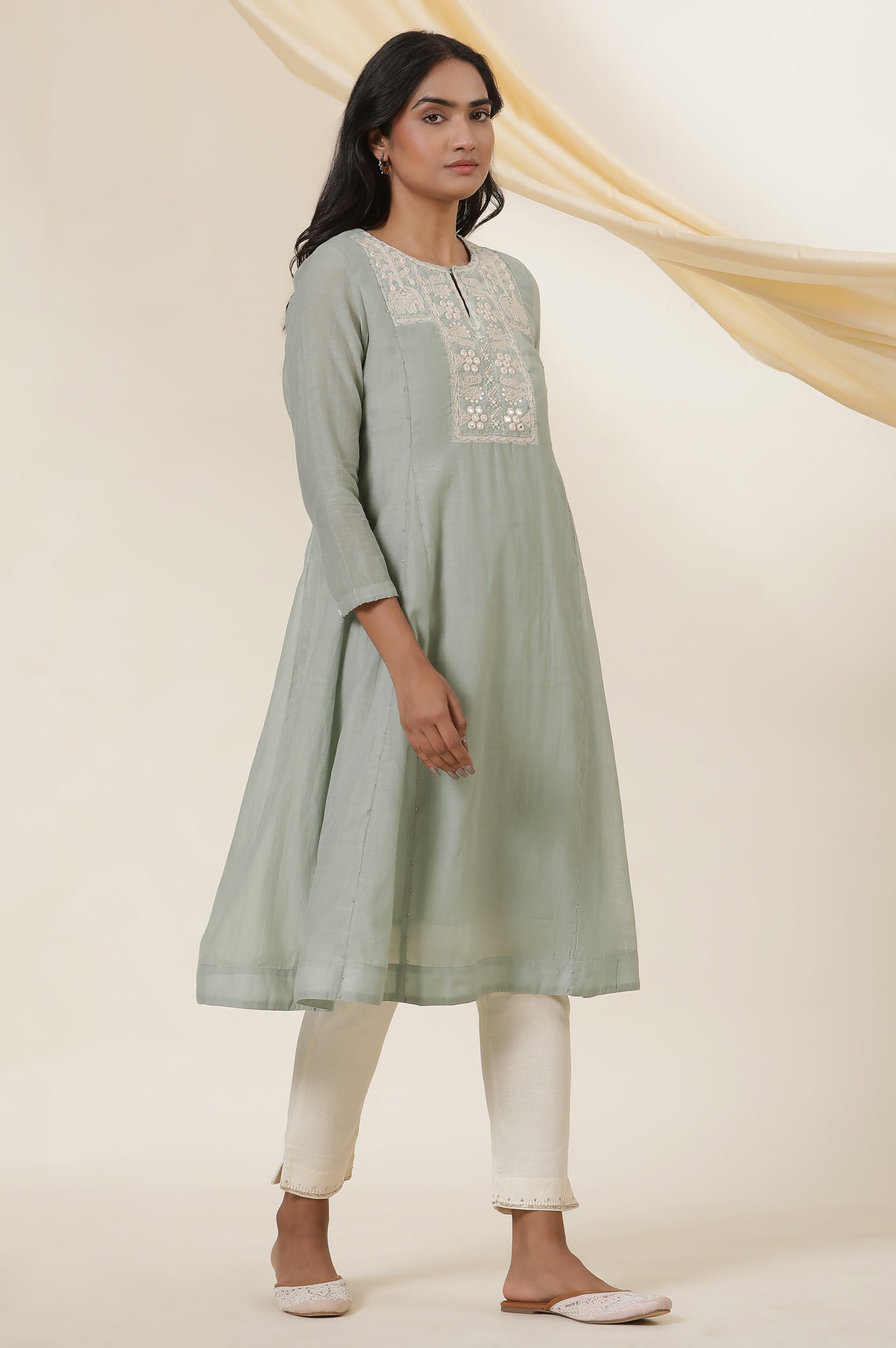 Pastel Green Applique Work Kurta In Silk Chanderi