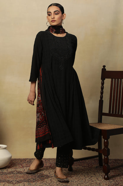 Black Beadwork Embroidery Kurta In Textured Cotton