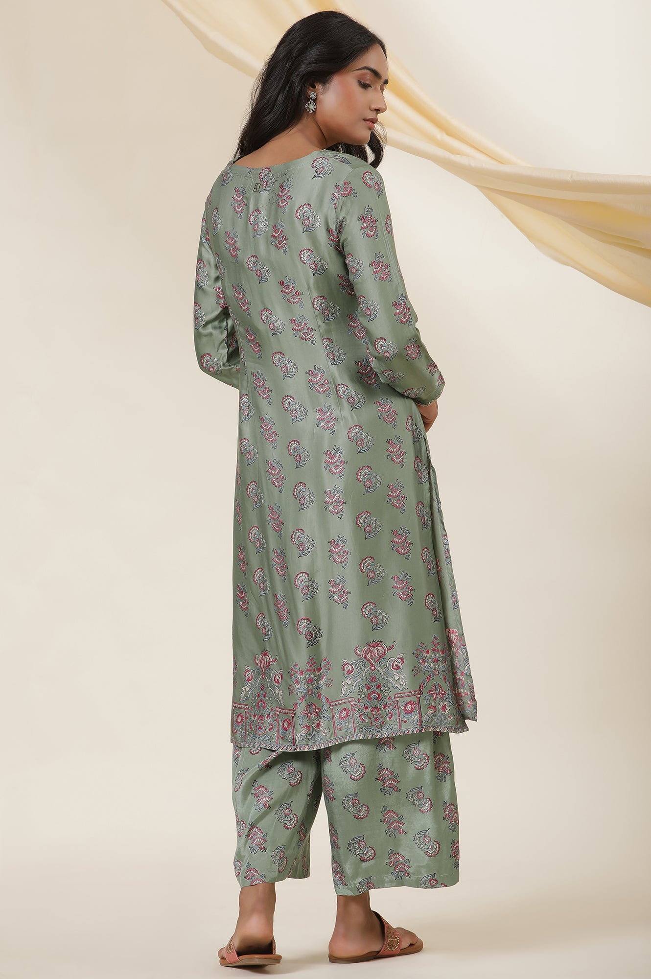 Green Block Printed Kurta In Lustrous Satin