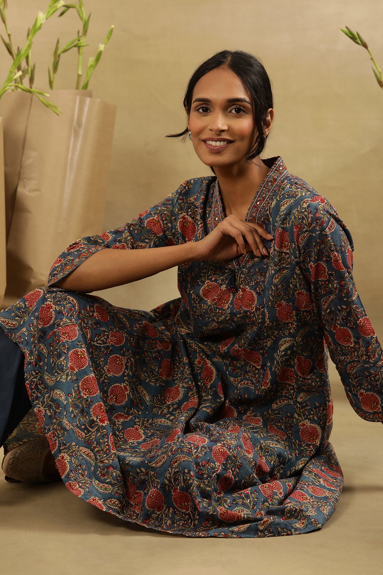 Blue &amp; Red Block Print  V-Neck Panelled Kurta