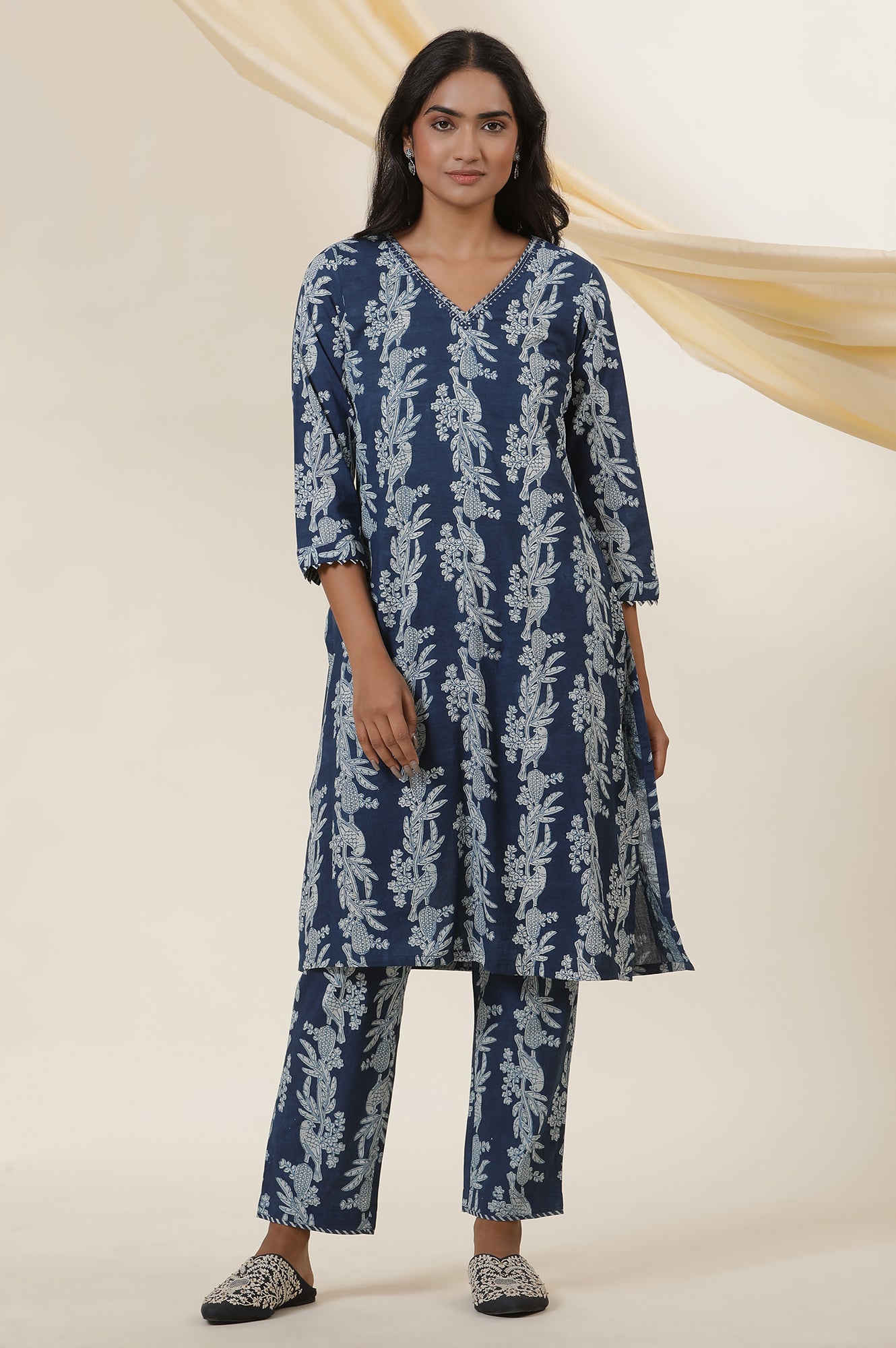 Dabu Block Printed V-Neck Kurta