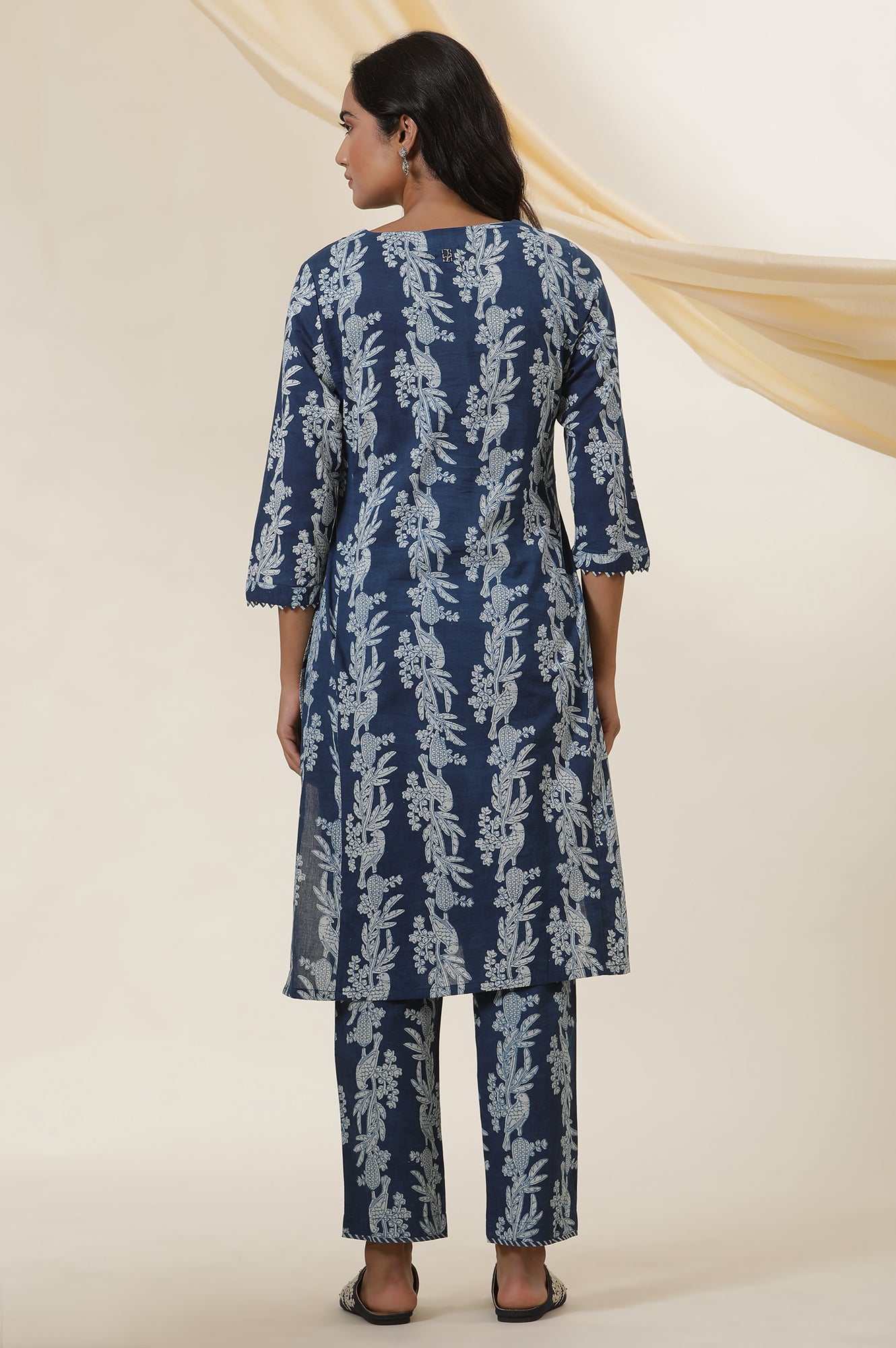 Dabu Block Printed V-Neck Kurta