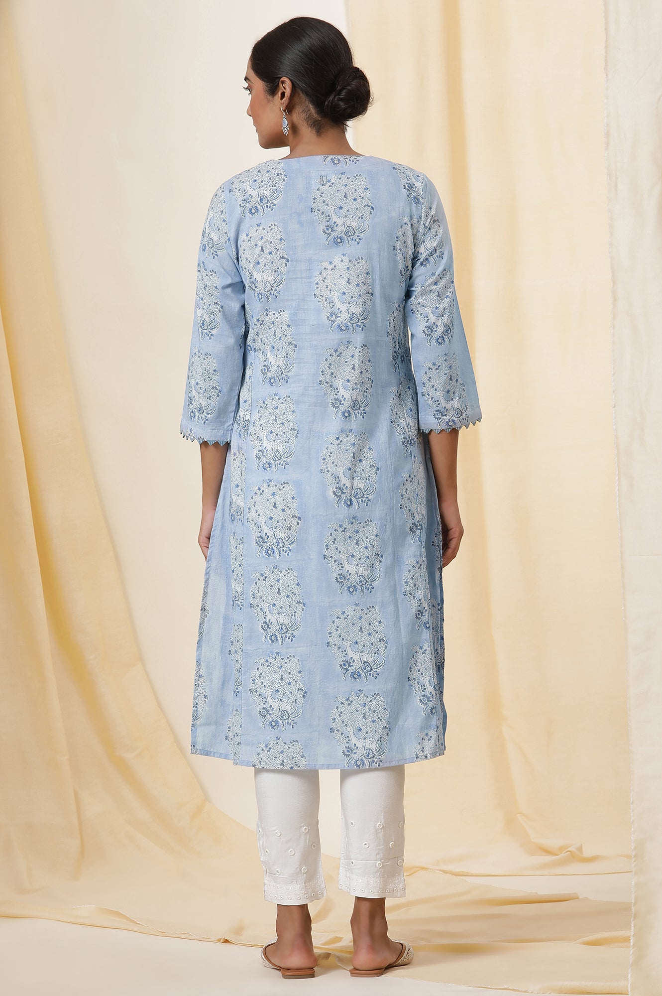 Snow Blue Deer Print V-Neck Kurta