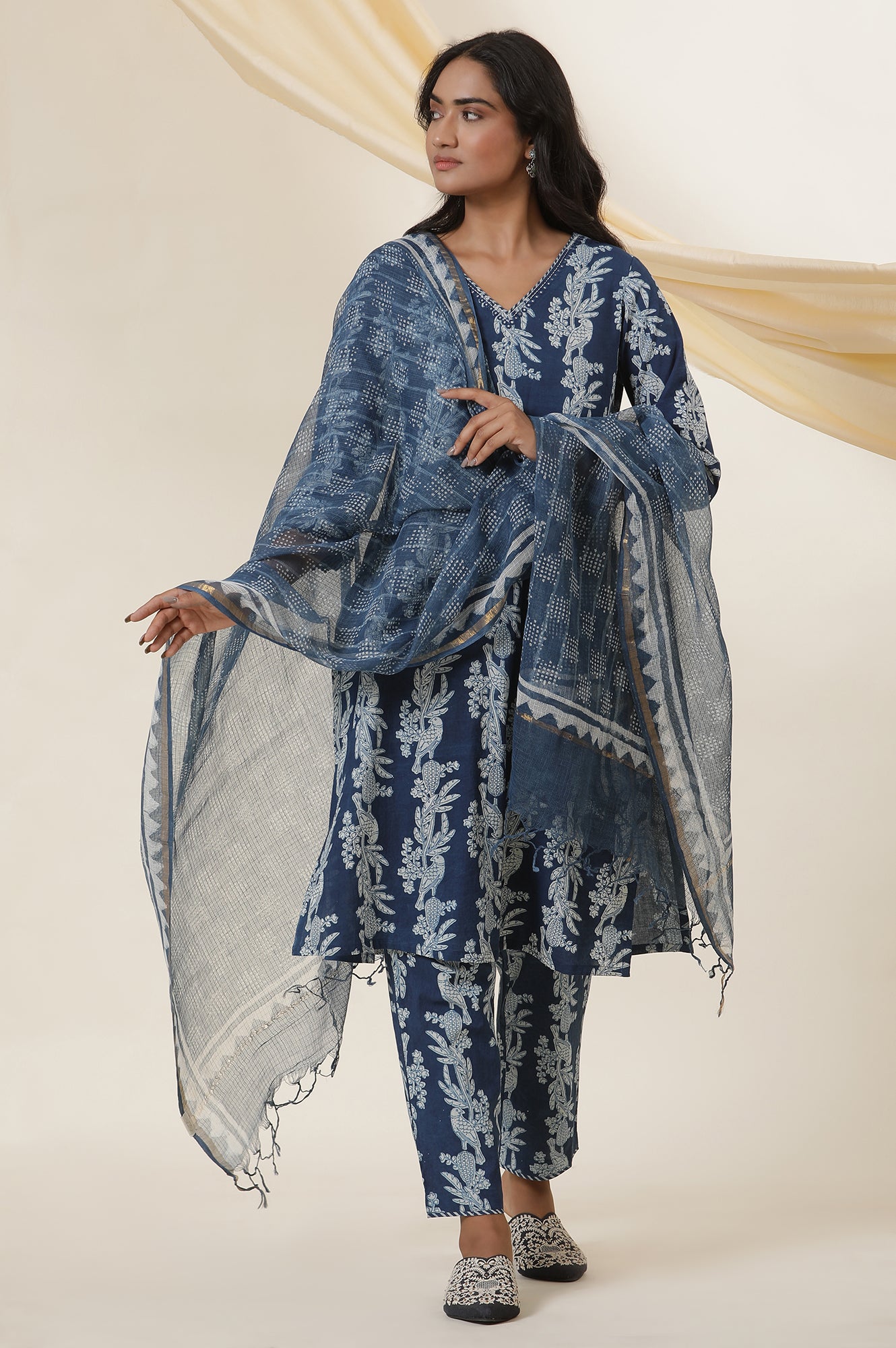 Blue Dabu Kota Doria Drape