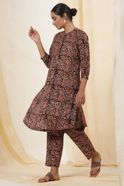 Black Kalamkari Printed Straight Cotton Voile Kurta And Straight Pants Set