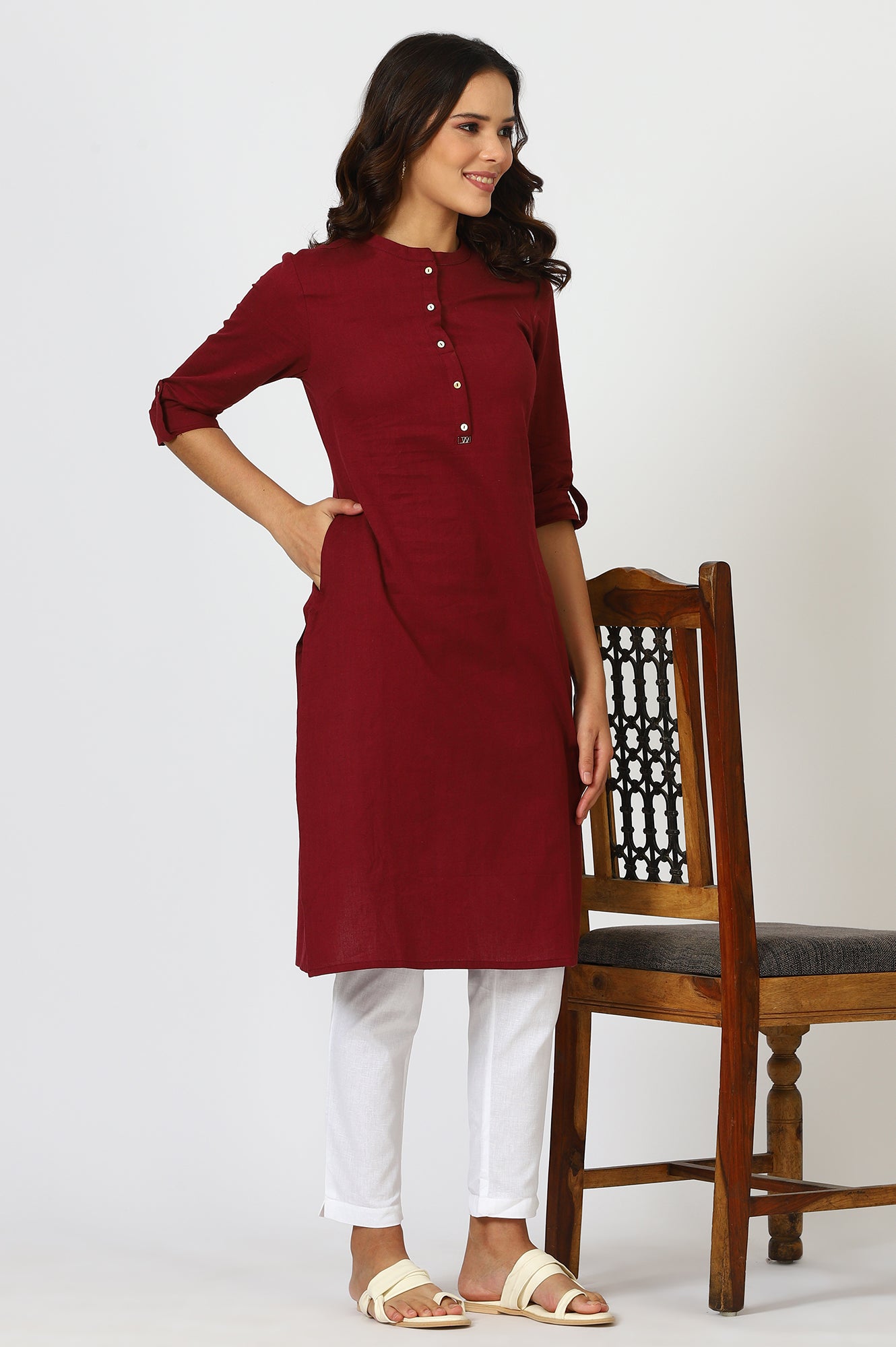 Maroon Mandarin Collar Cotton Blend Straight Kurta