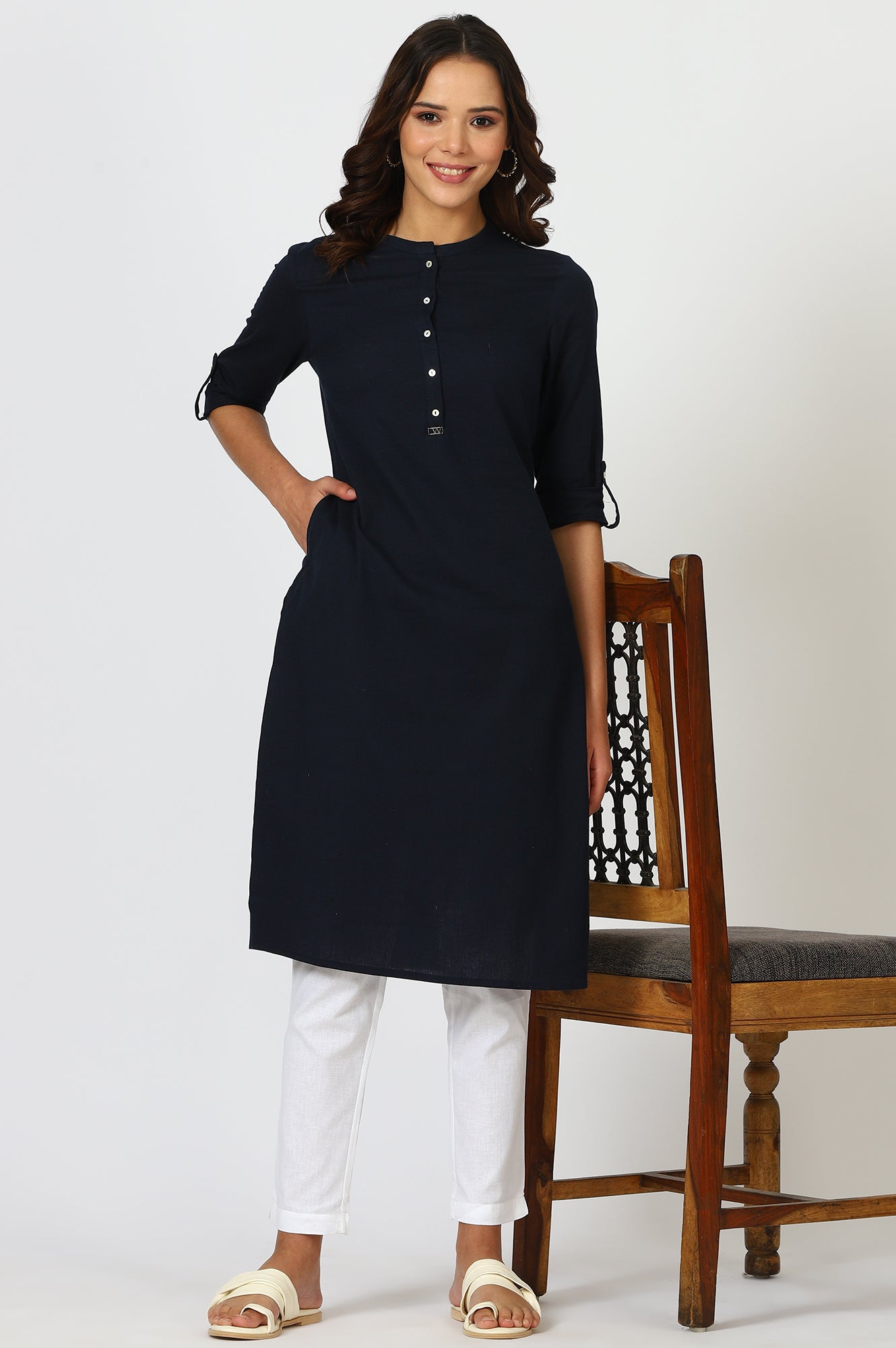 Navy Blue Mandarin Collar Cotton Blend Straight Kurta