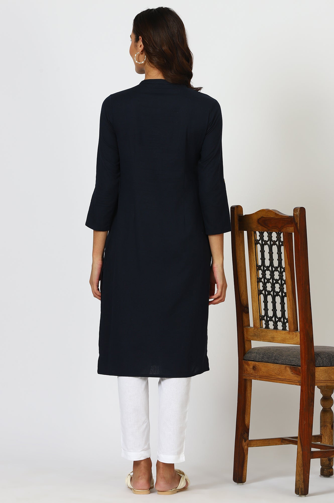 Navy Blue Mandarin Collar Cotton Blend Straight Kurta