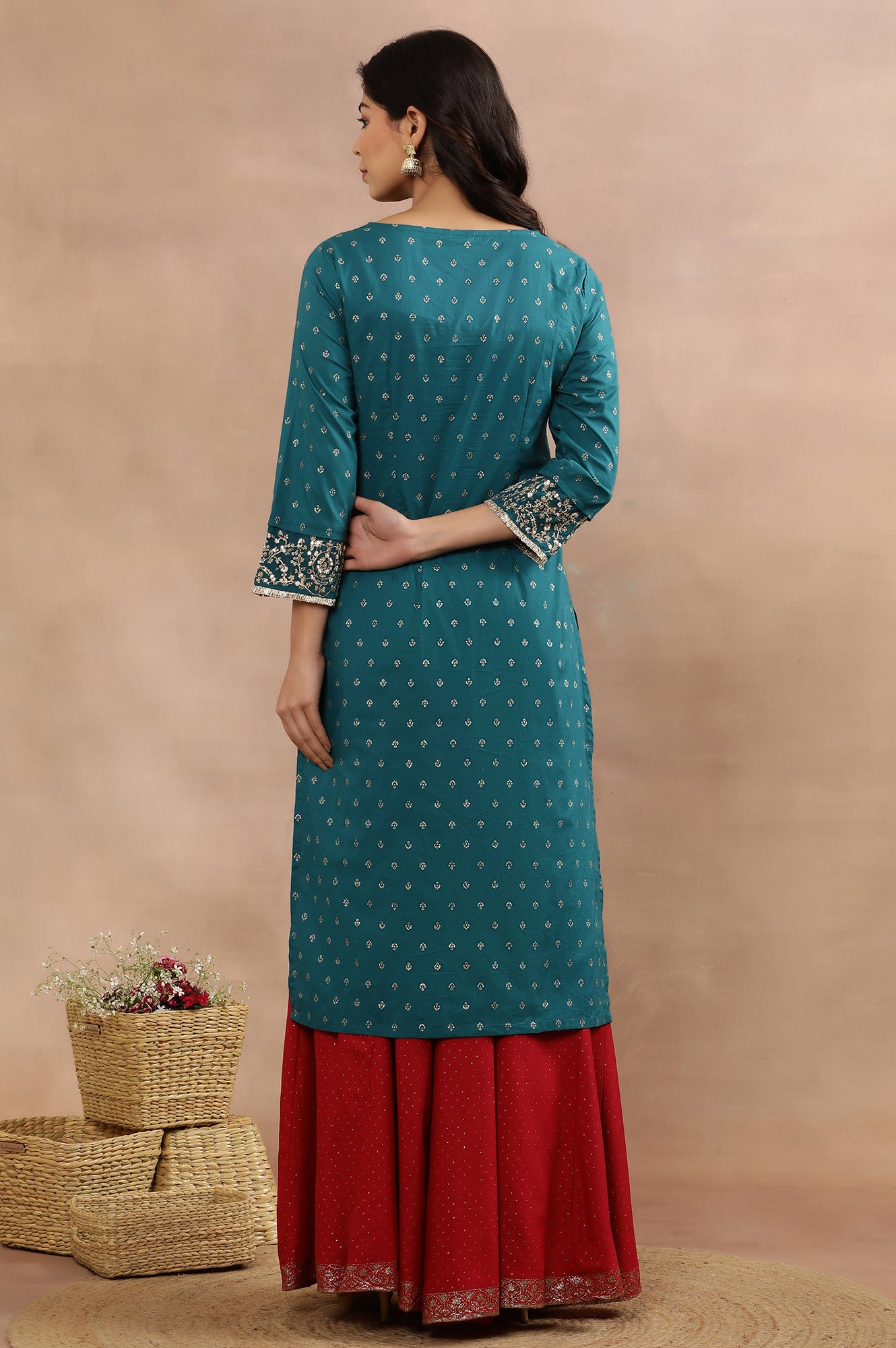 Blue Embellished Kurta And Glitter Printed Culottes