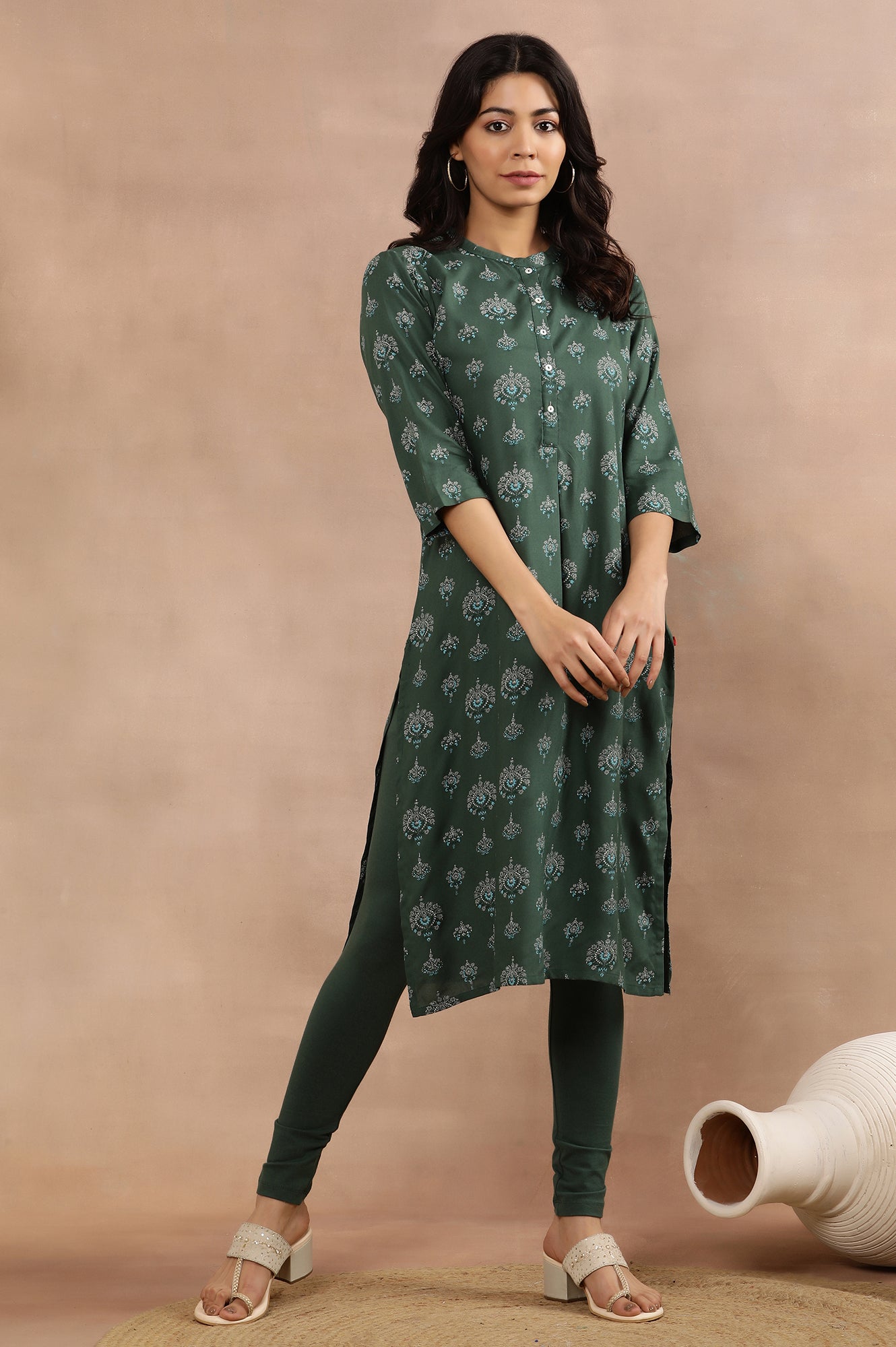 Green Printed Straight Kurta And Tights Set