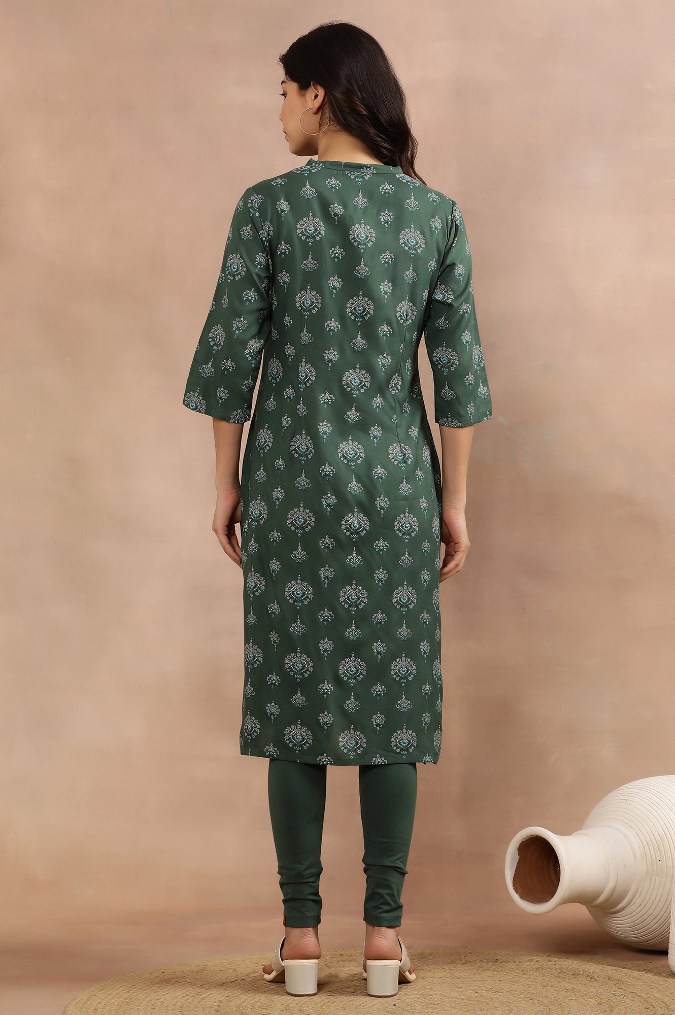 Green Printed Straight Kurta And Tights Set