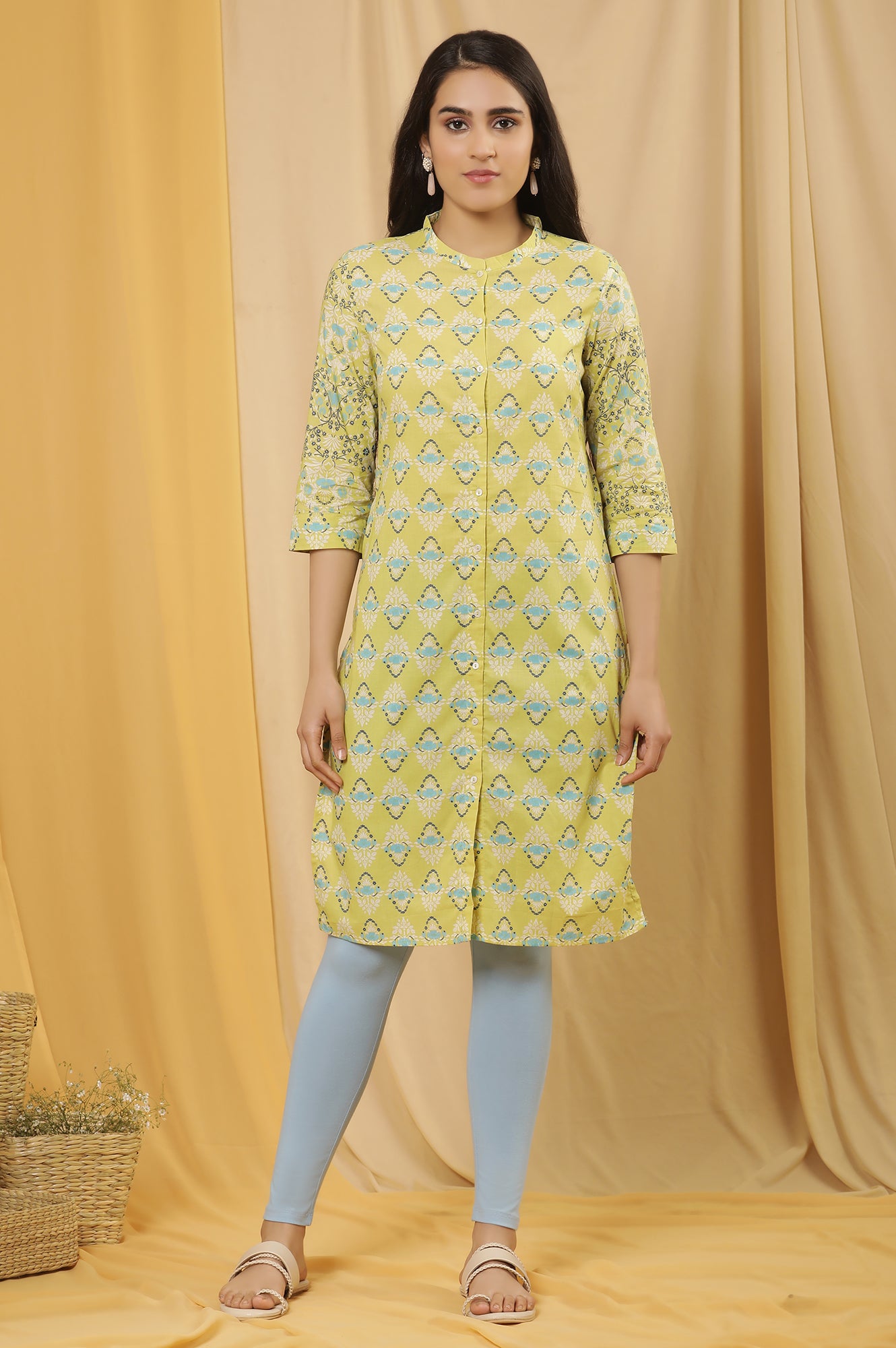 Green Printed Kurta And Tights Set