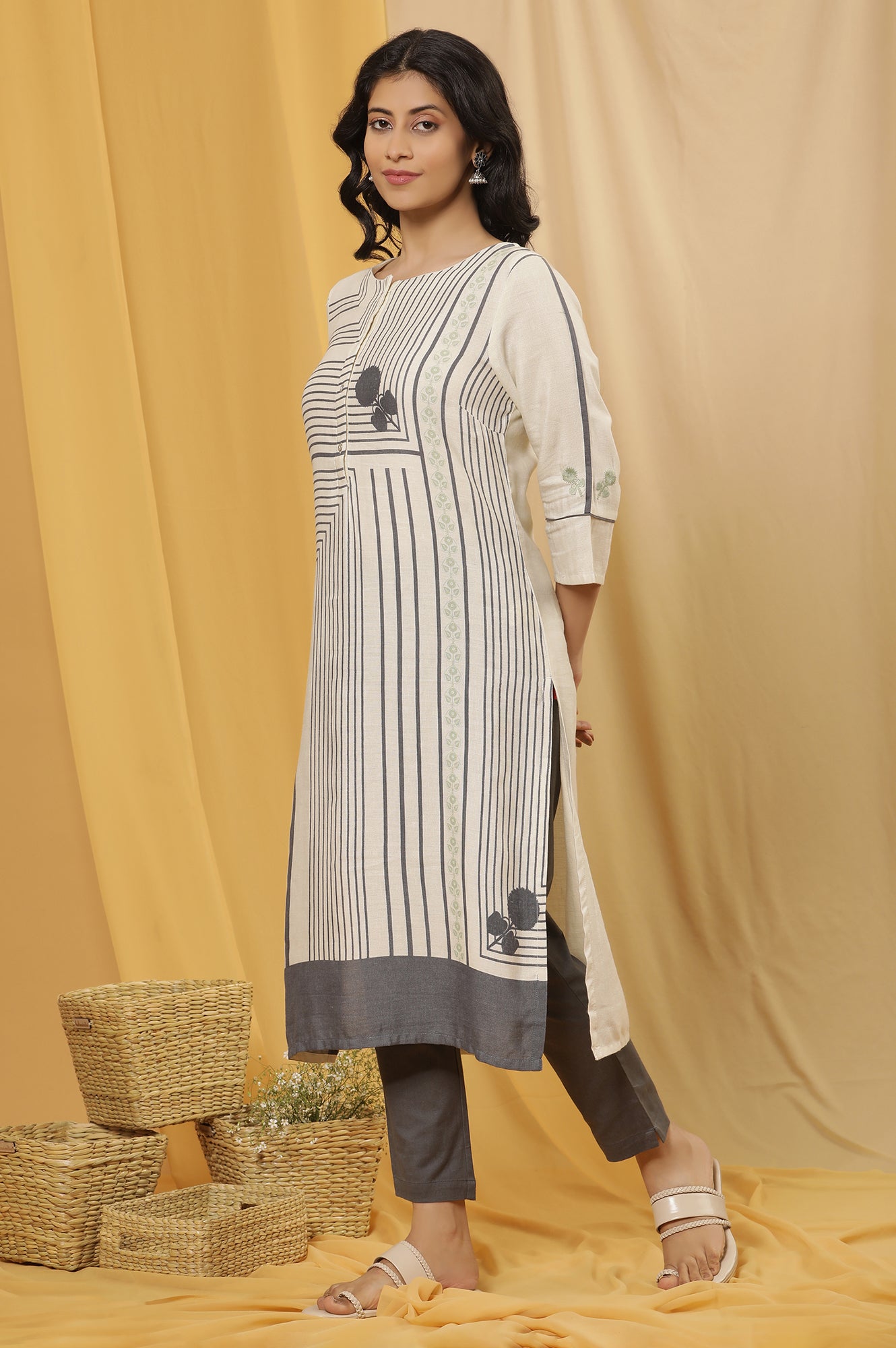 White Straight Printed Kurta And Pants Set