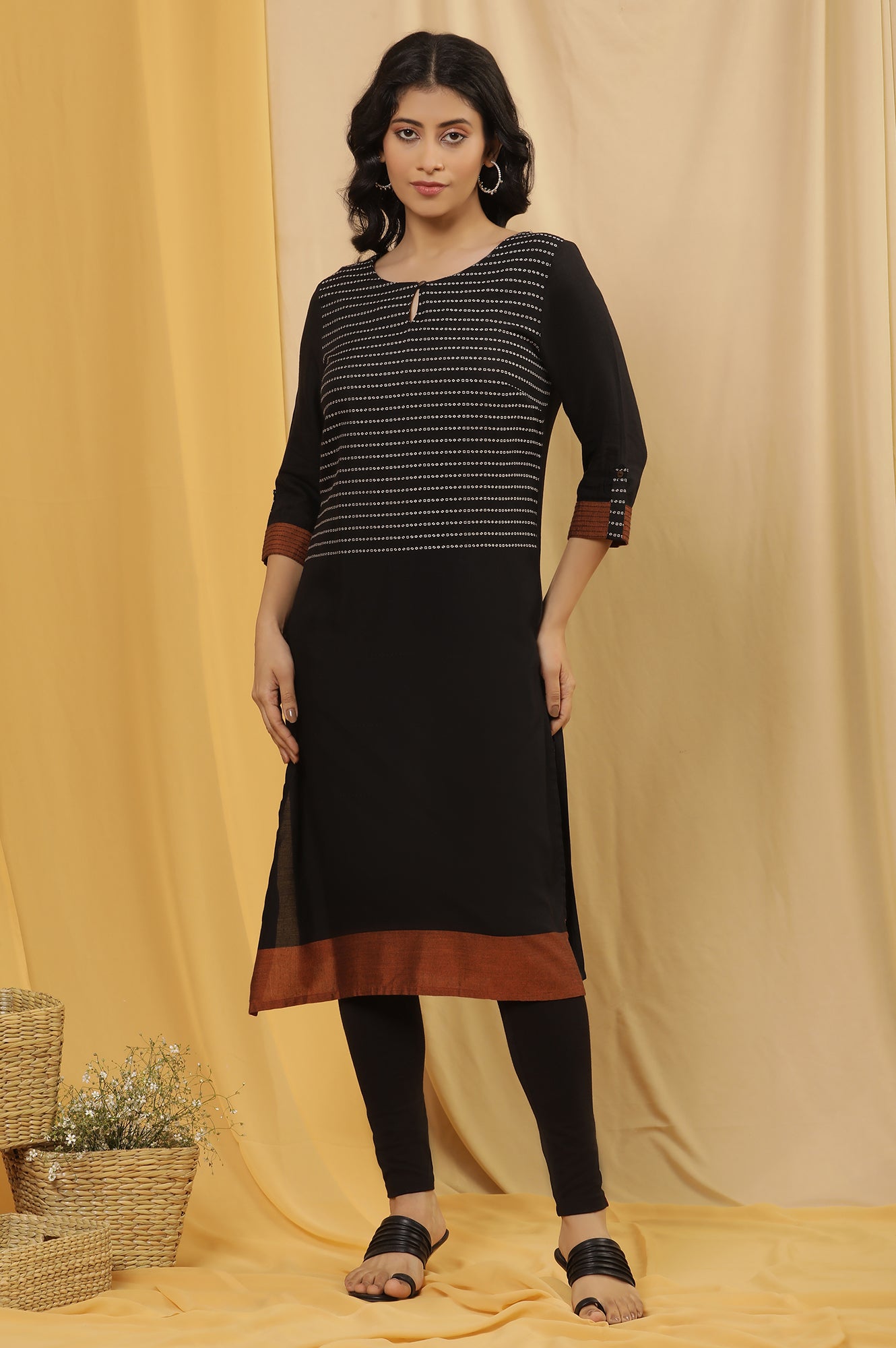 Black Dobby Colourblock Kurta And Tights Set