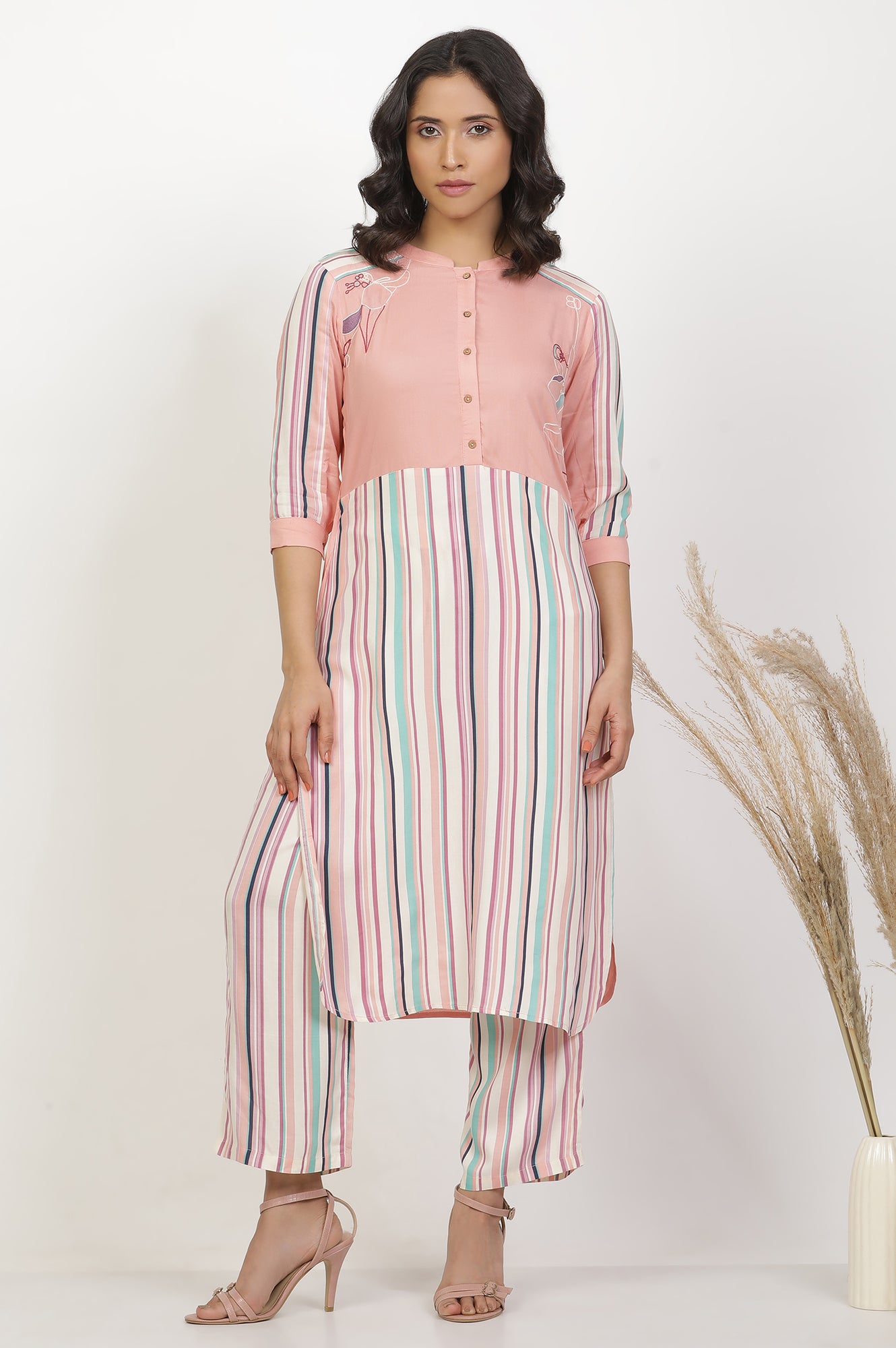 Peach Multi-Coloured Kurta And Parallel Pants Set