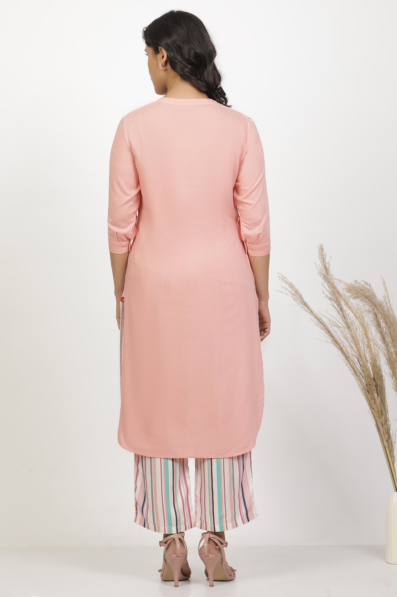 Peach Multi-Coloured Kurta And Parallel Pants Set