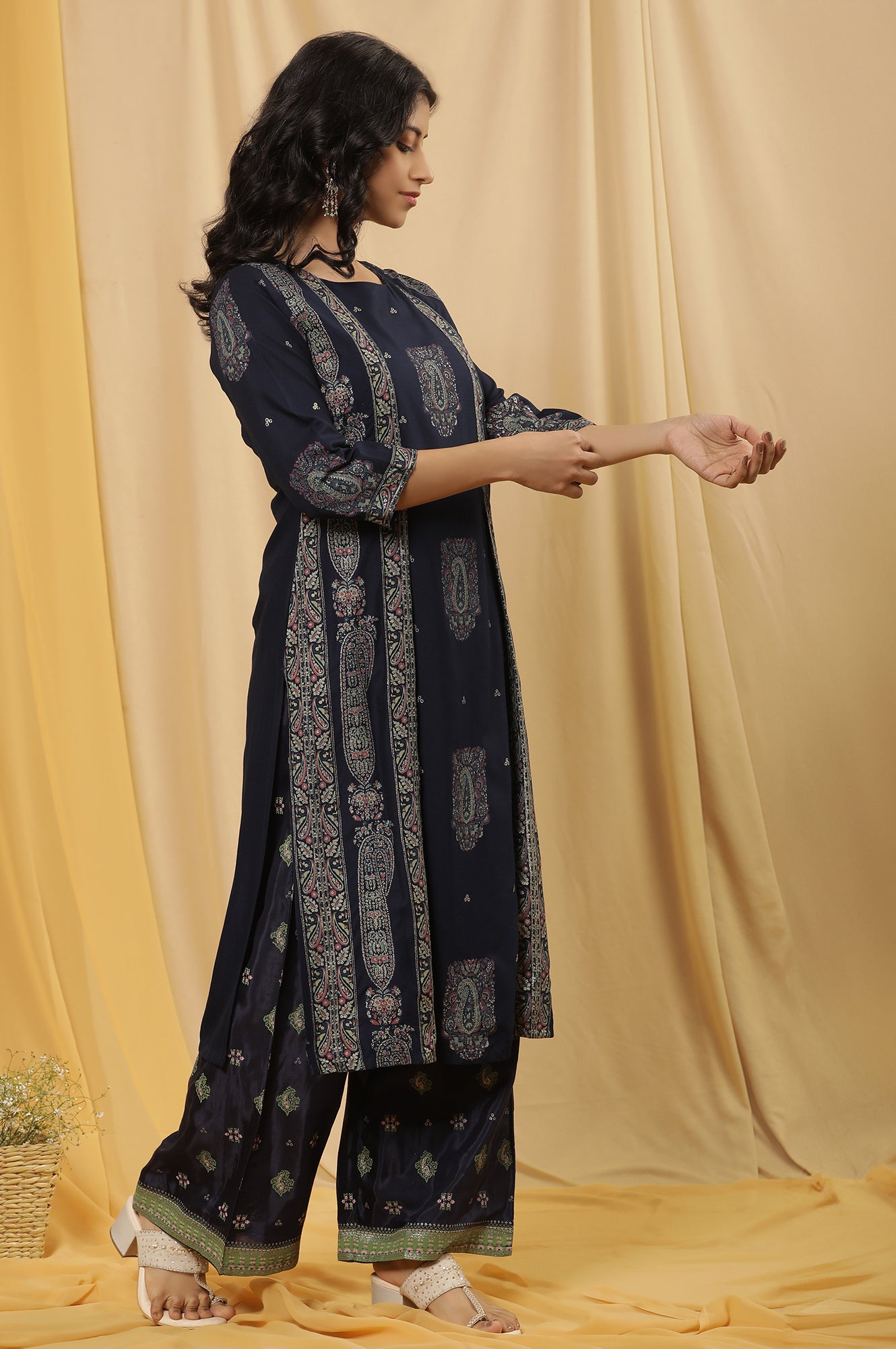 Blue Printed Festive Kurta And Parallel Pants Set