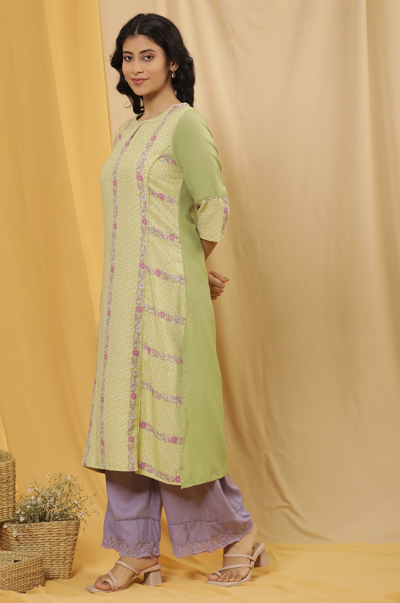 Green Printed Summer Kurta, Parallel Pants And Dupatta Set