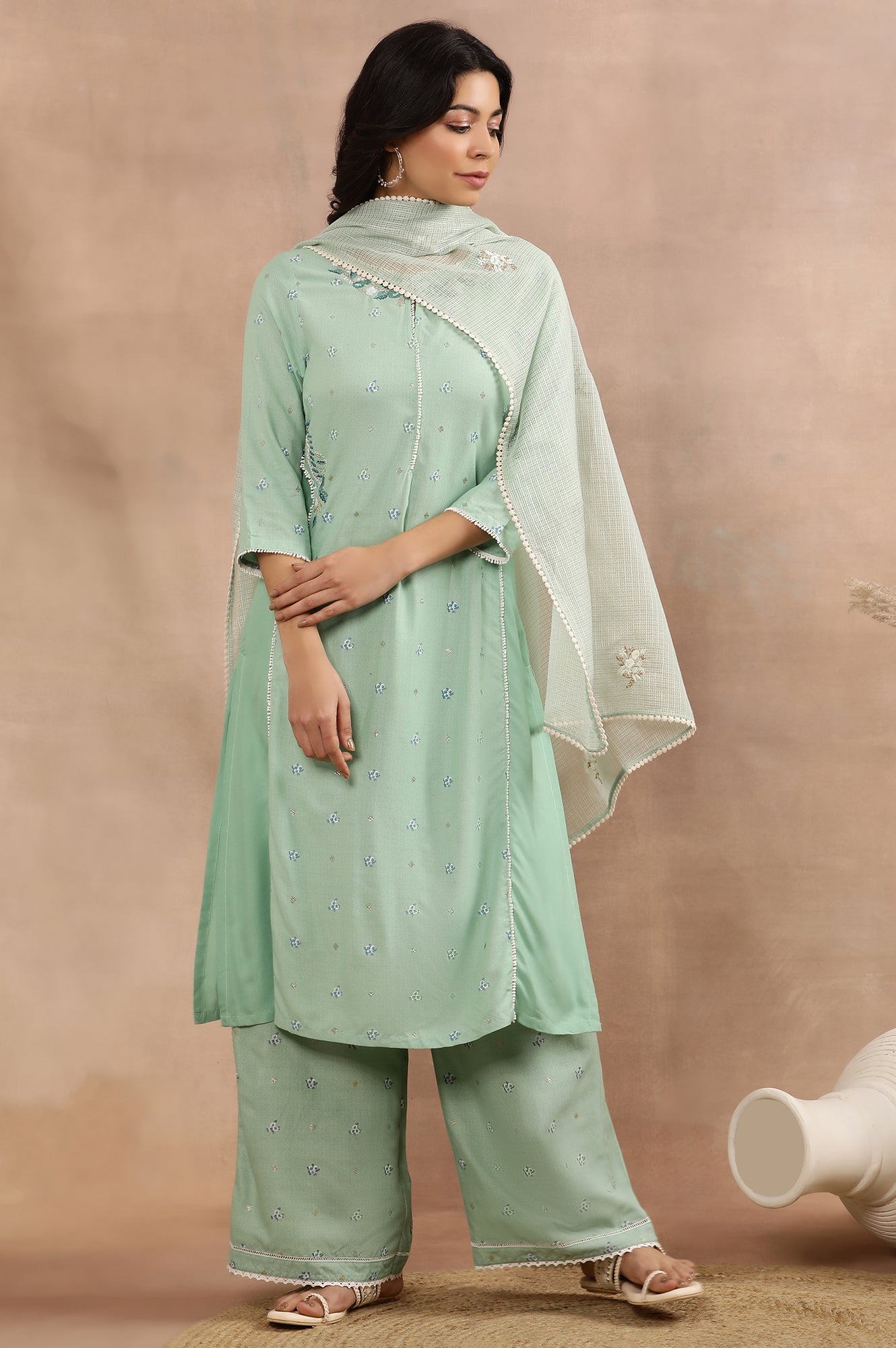 Green Embroidered Kurta, Pants And Kota Dupatta Set