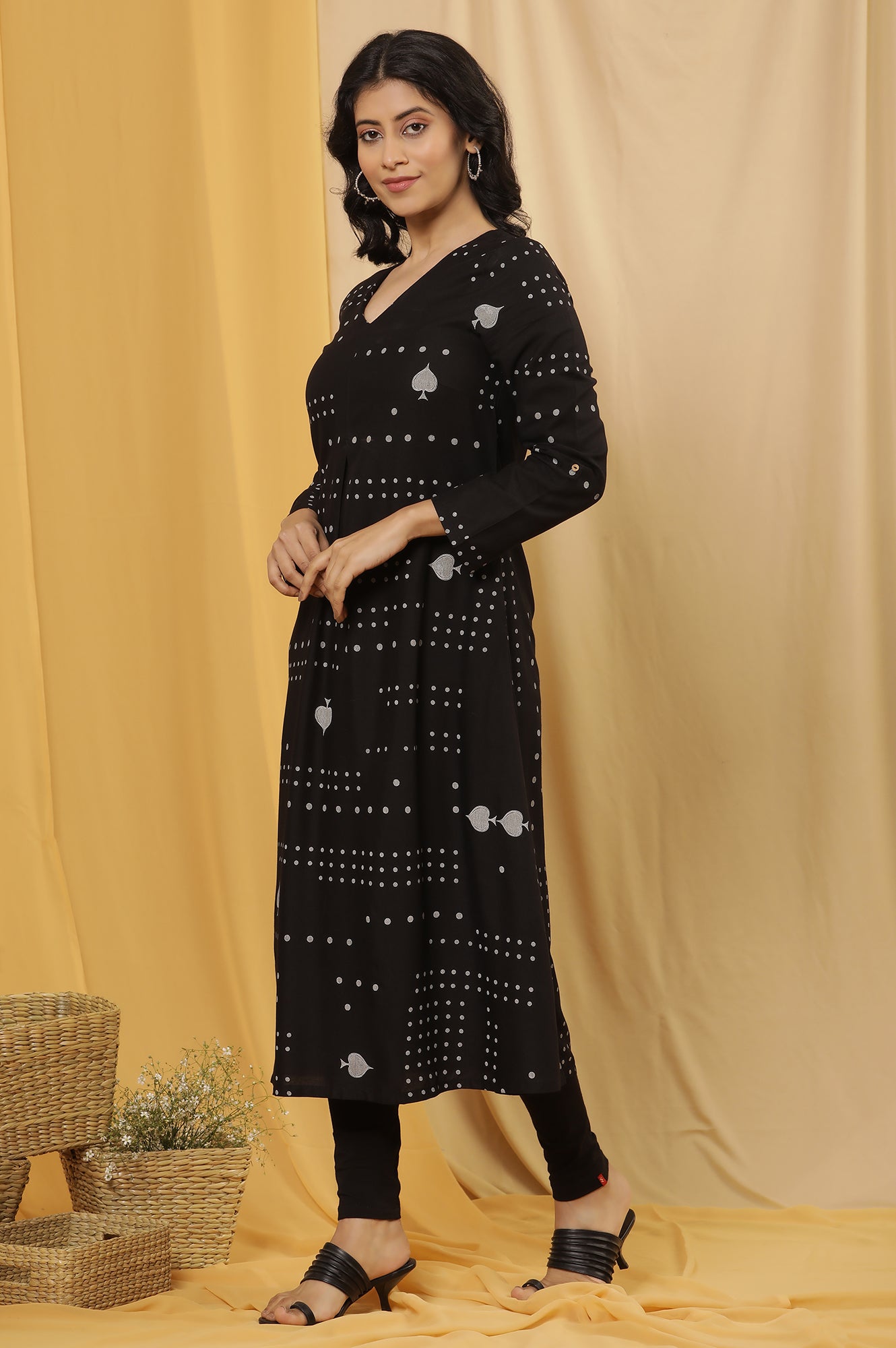 Black Spade Printed Kurta And Tights Set