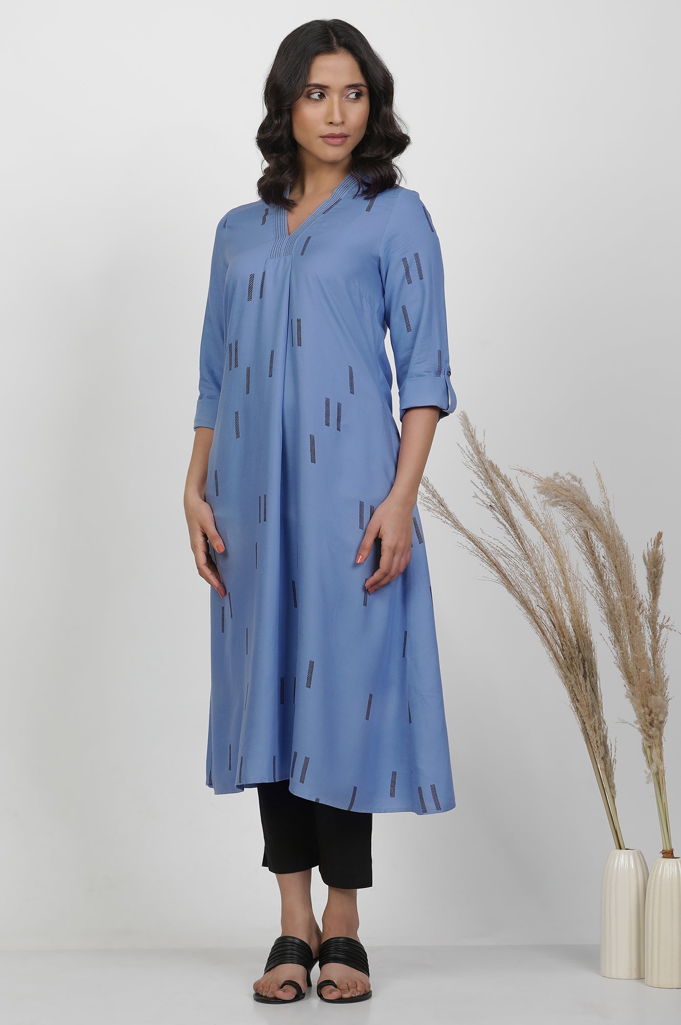 Blue V-Neck Printed Kurta And Trousers Set