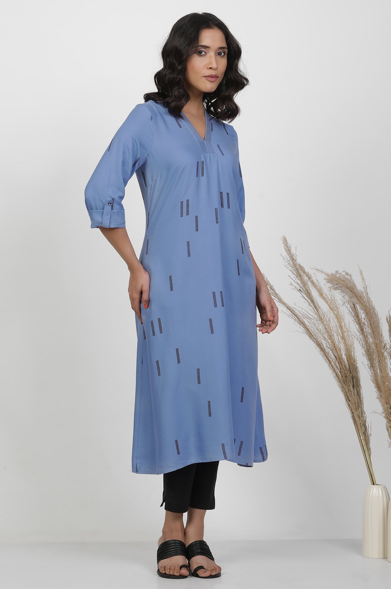 Blue V-Neck Printed Kurta And Trousers Set