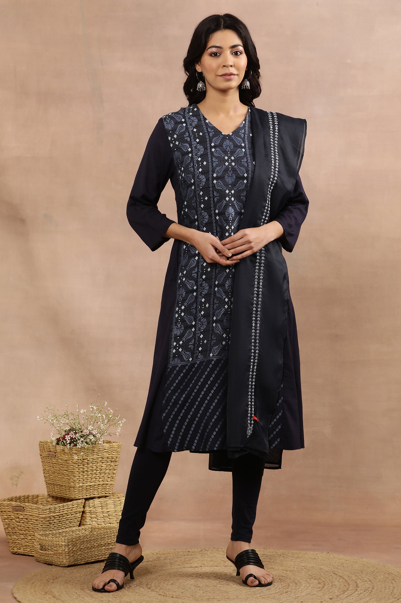 Blue Suzani Printed Kurta, Tights And Kota Dupatta