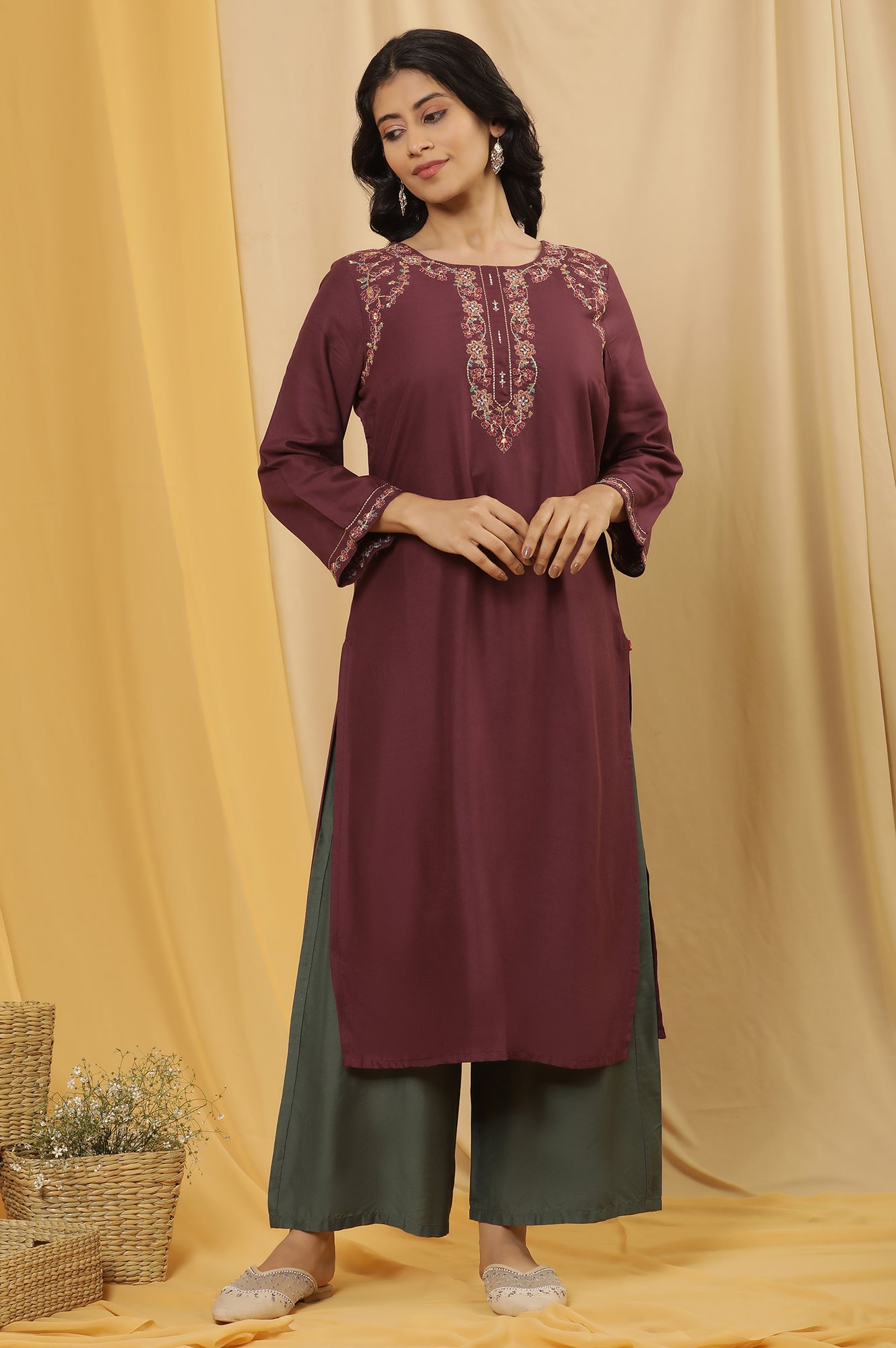 Purple Embroidered Kurta And Pants Set