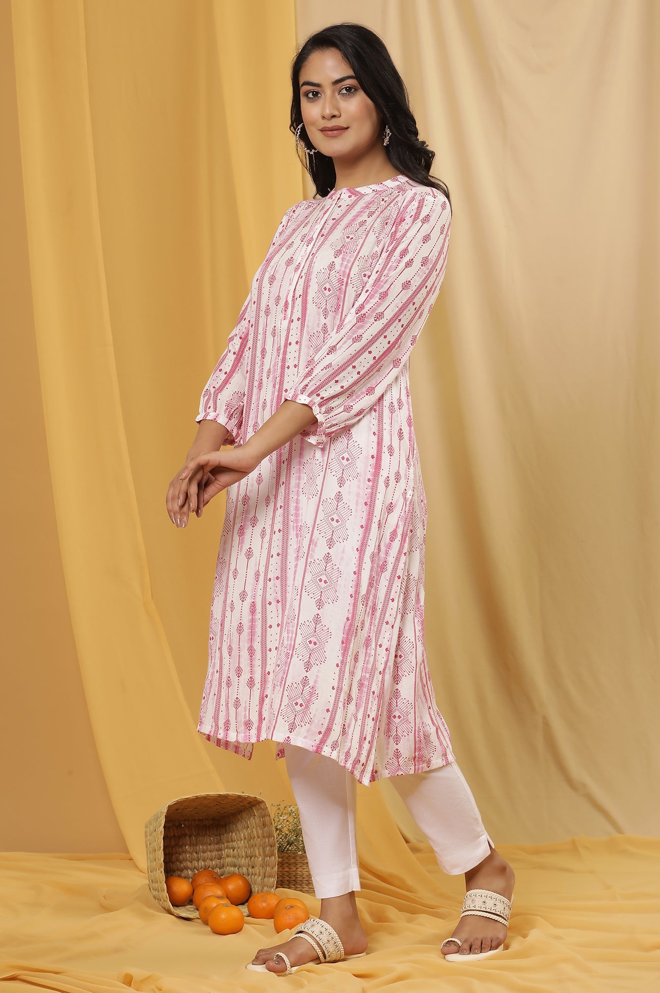 White And Pink Printed Kurta And Pants Set